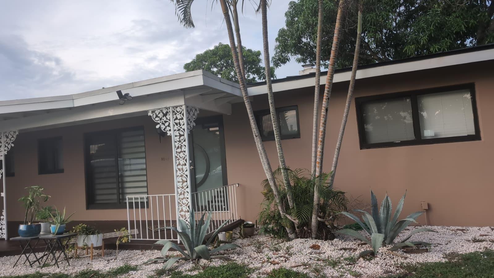 1024 Long Island Ave