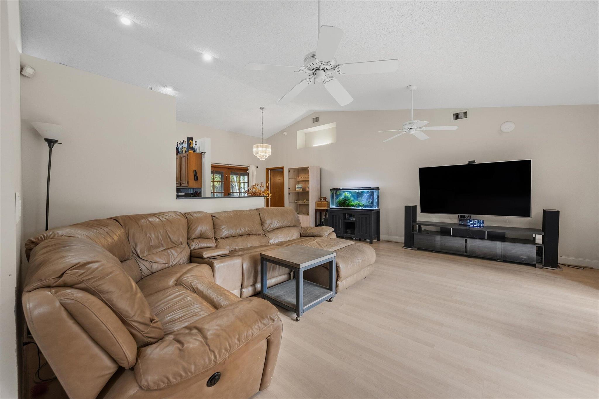 Palm Beach Country Estate - Residential