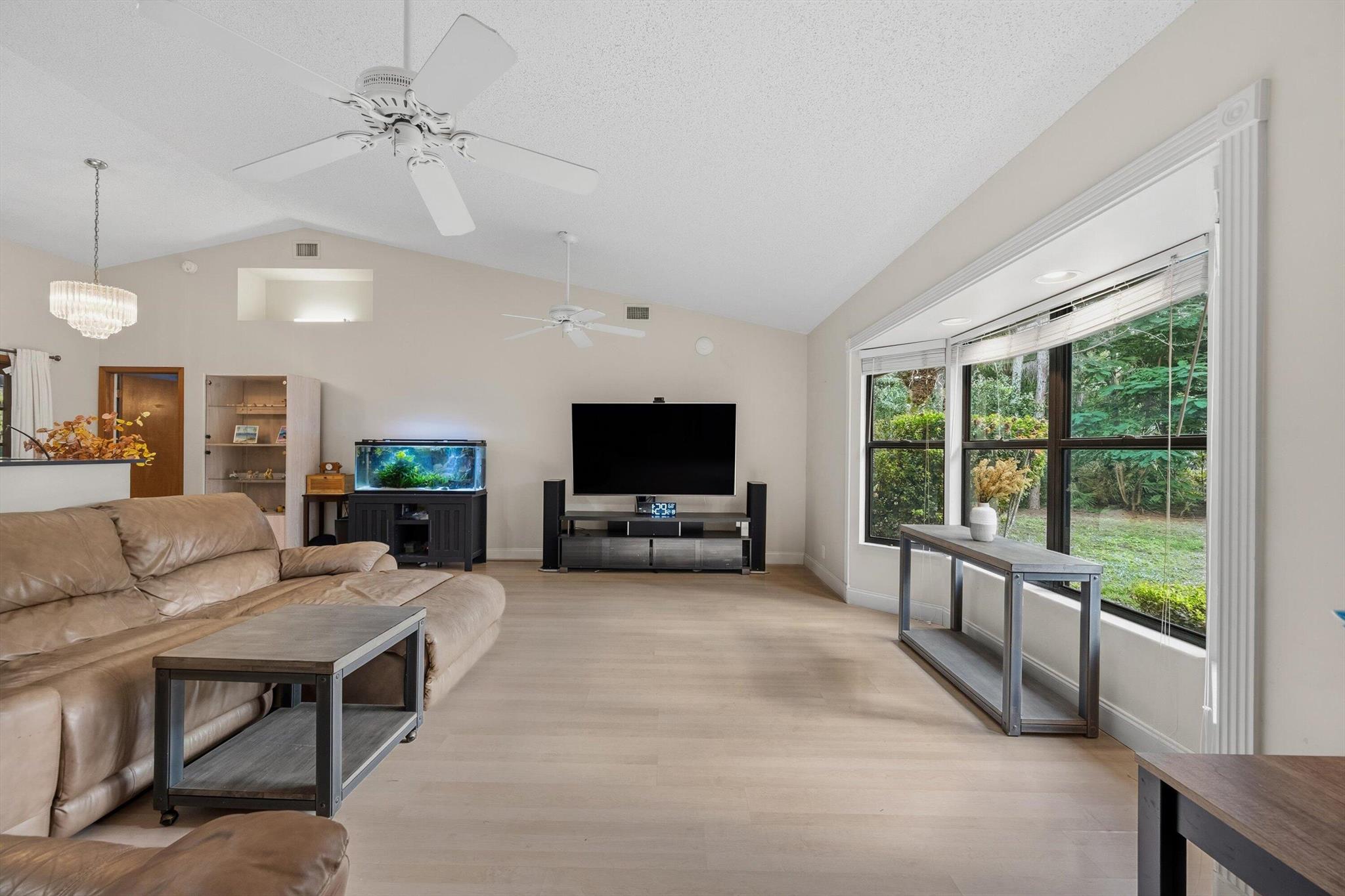 Palm Beach Country Estate - Residential