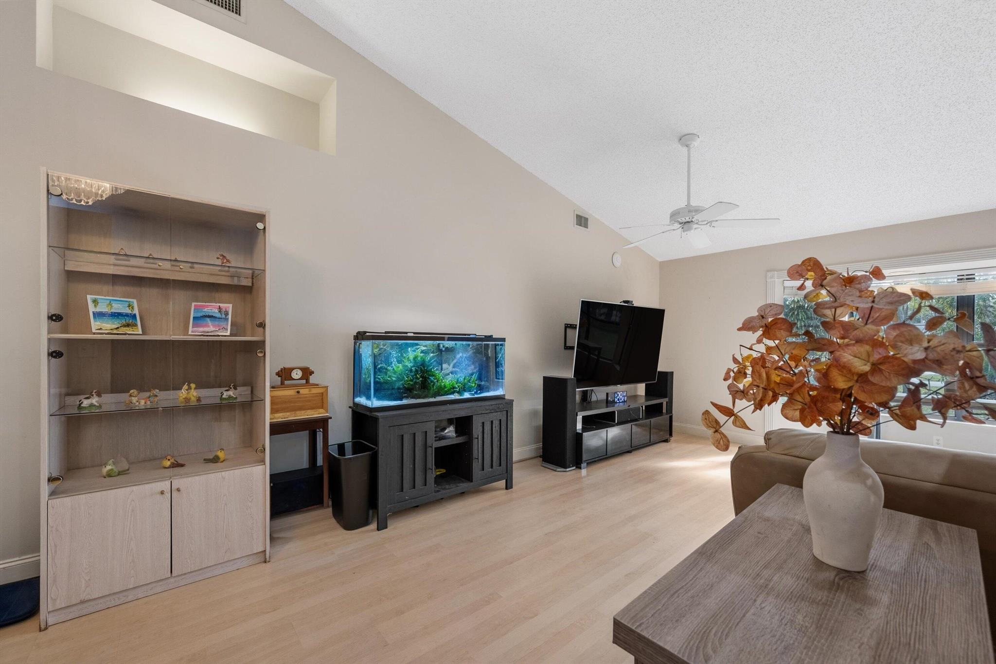 Palm Beach Country Estate - Residential