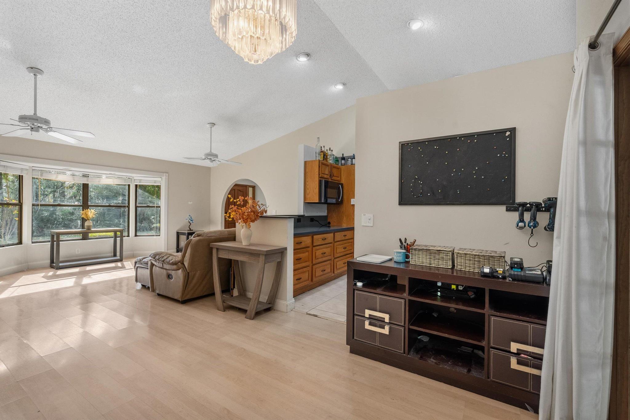 Palm Beach Country Estate - Residential