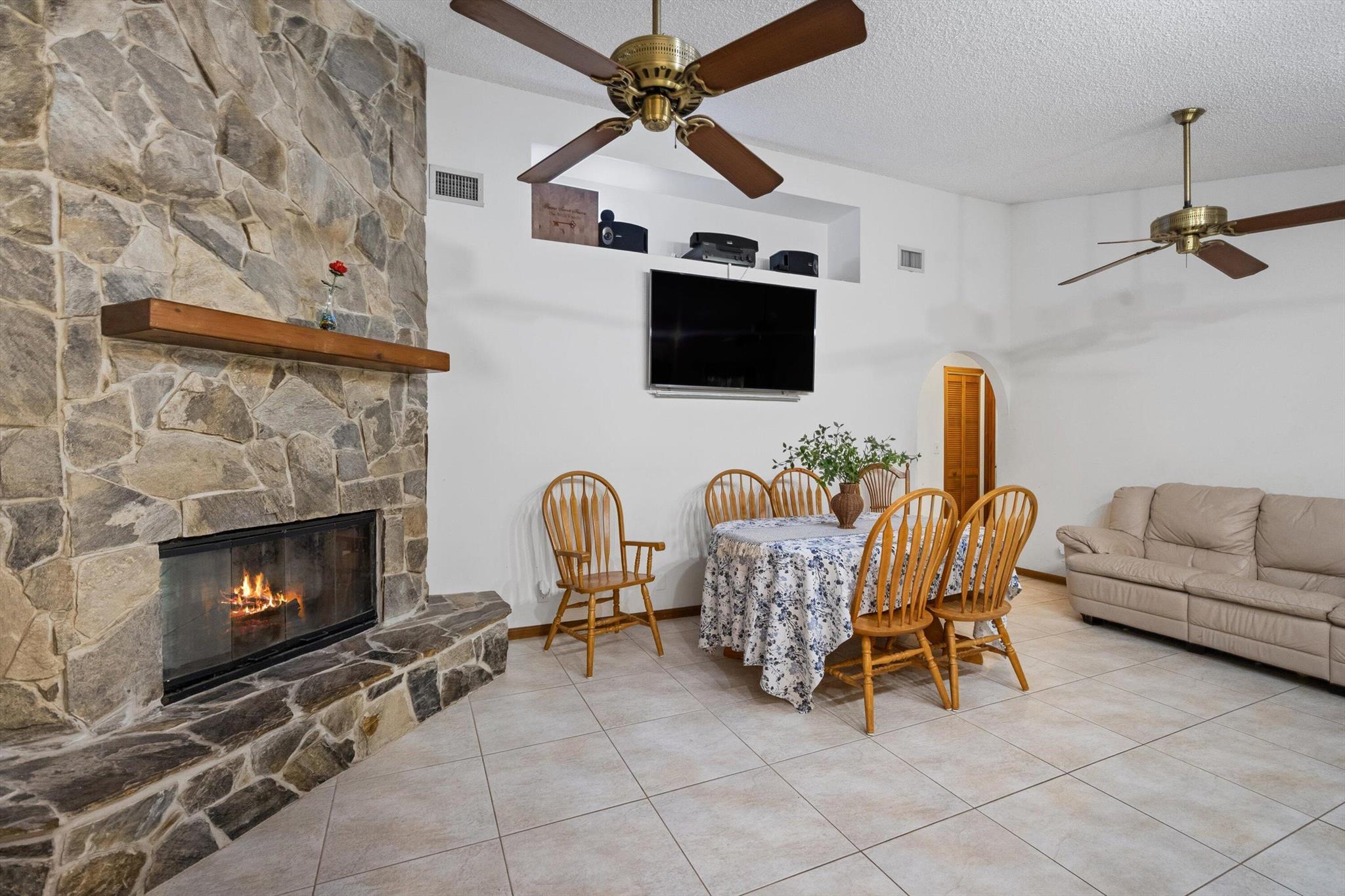 Palm Beach Country Estate - Residential