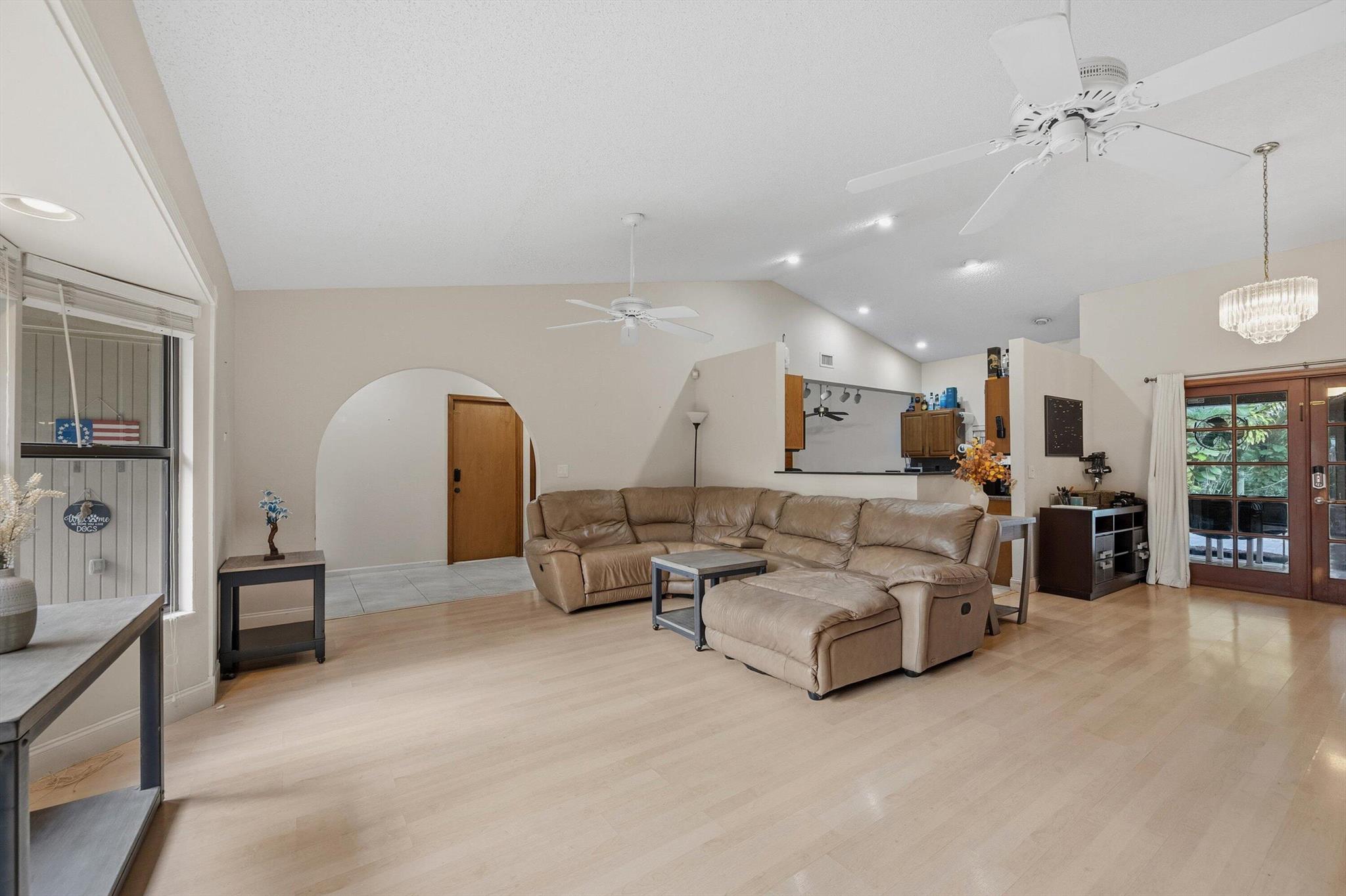 Palm Beach Country Estate - Residential