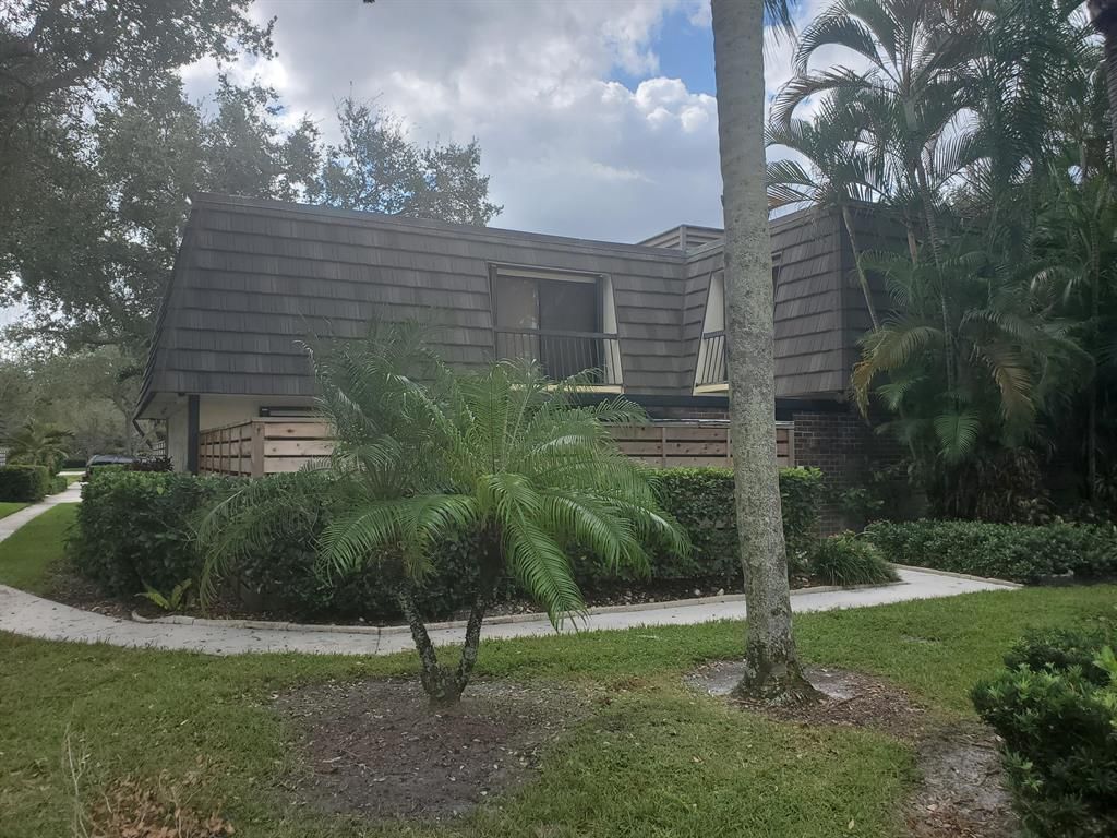 Photo of 1408 14th Terrace, Palm Beach Gardens, FL 33418 (MLS # R10753905)