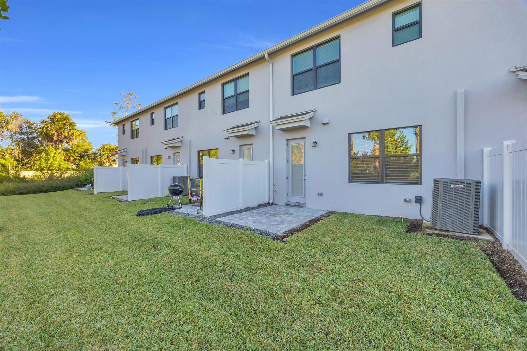 CAMELLIA - Residential Lease