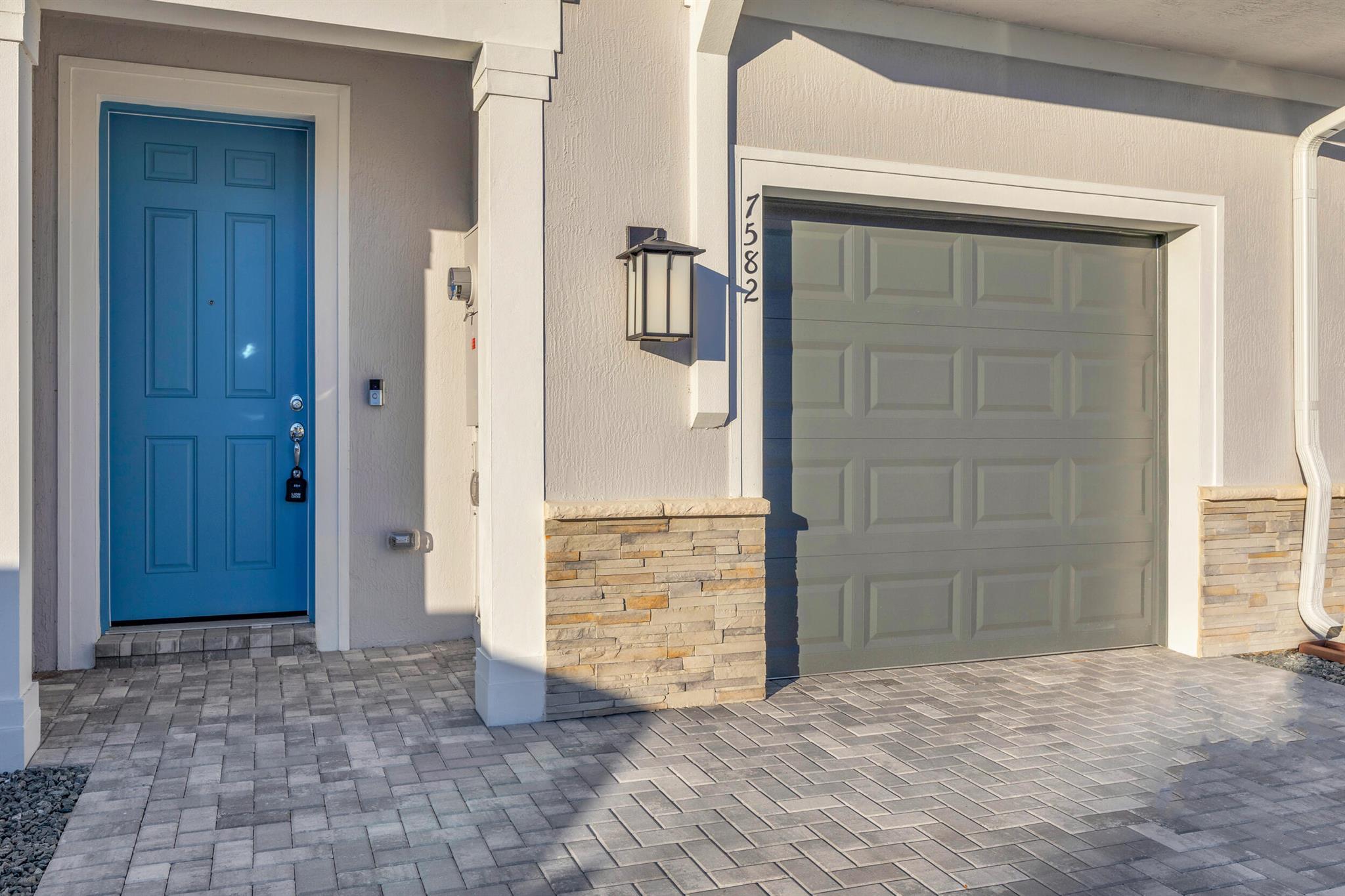 CAMELLIA - Residential Lease