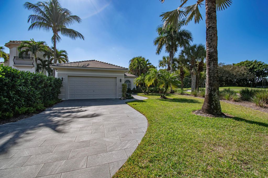 Photo of 7916 Montecito Place, Delray Beach, FL 33446 (MLS # R11131845)