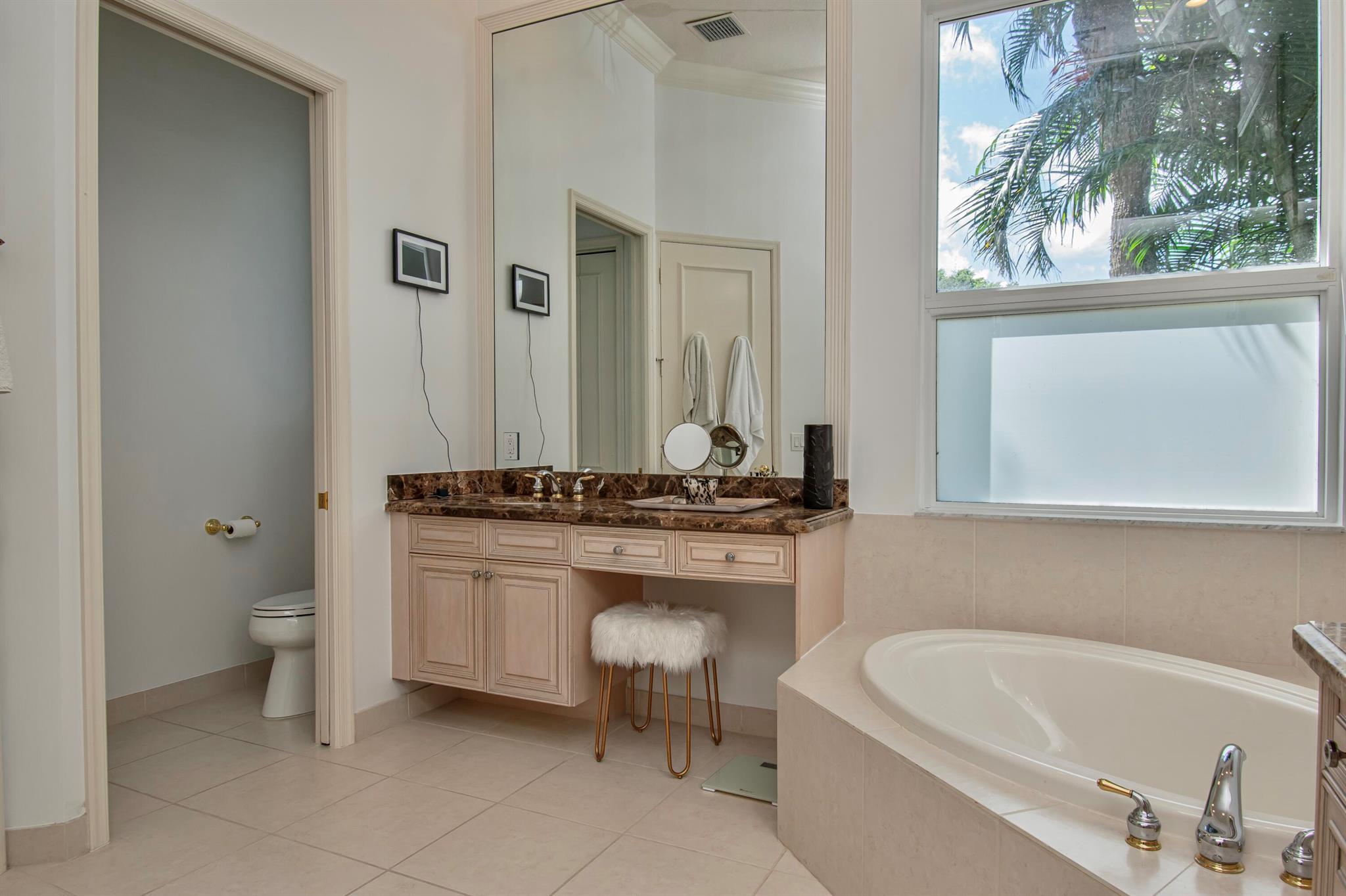 ADDISON RESERVE PAR 15 - Residential