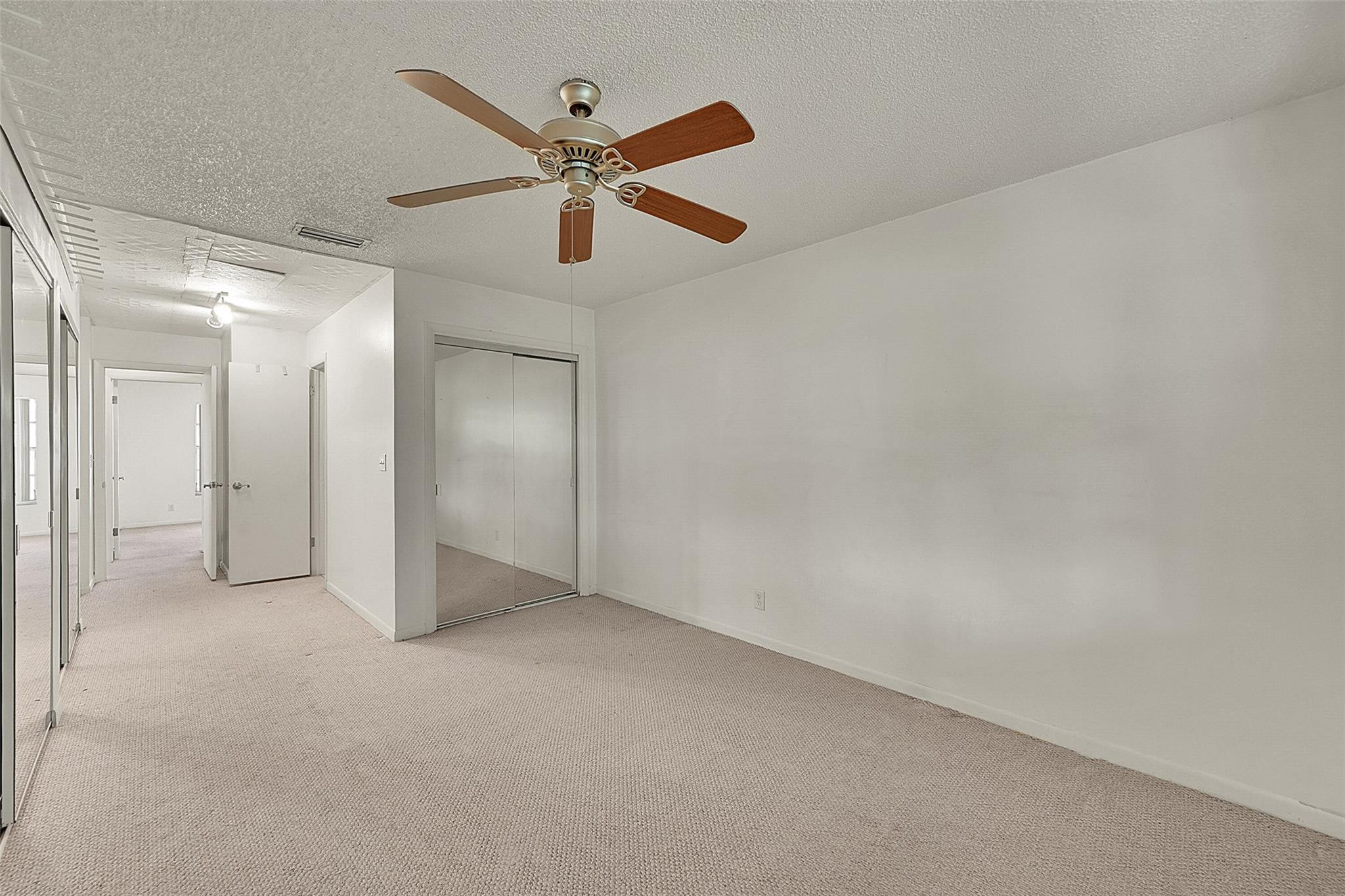 VILLAS AT CARRIAGE HILLS - Residential