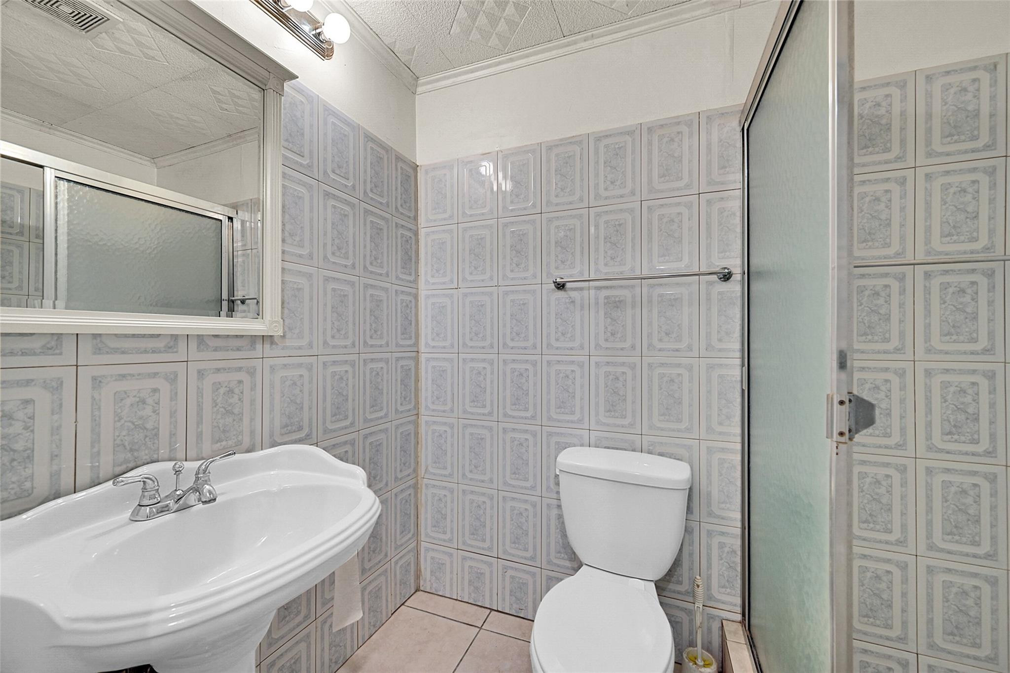 VILLAS AT CARRIAGE HILLS - Residential