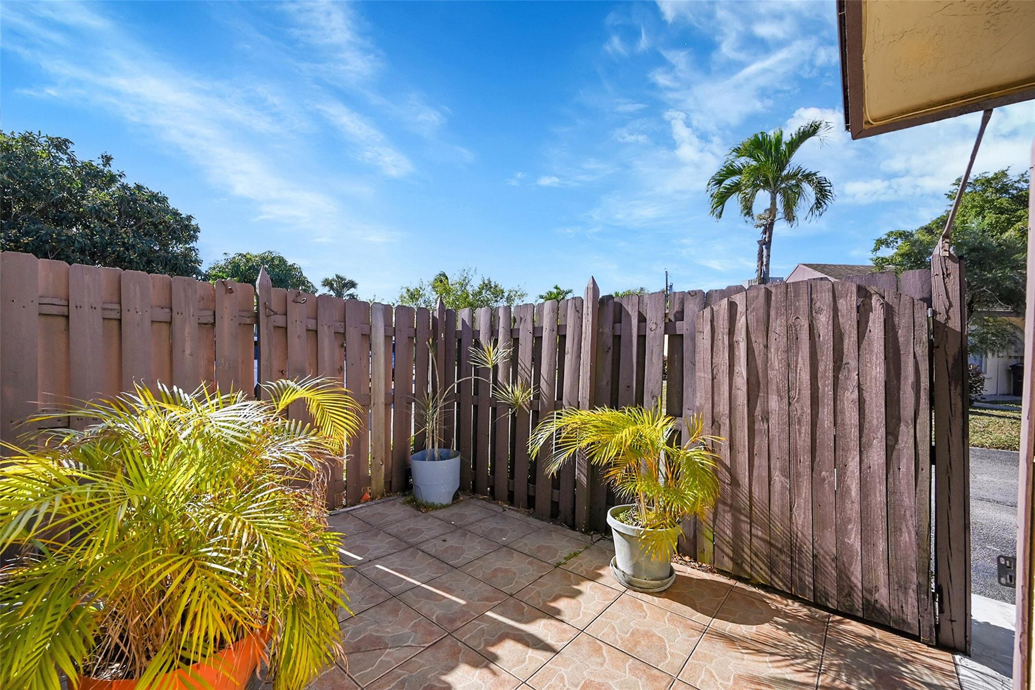 VILLAS AT CARRIAGE HILLS - Residential