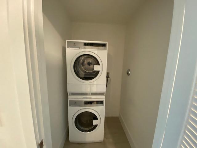 111 First Delray - Residential Lease