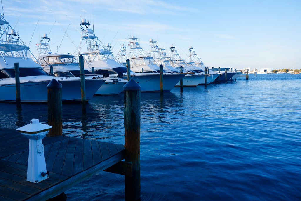 Photo of 184 Lake Drive #3101, Palm Beach Shores, FL 33404 (MLS # B26020272)