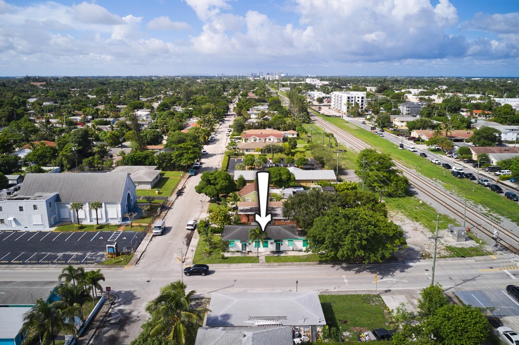 Photo of 1114 7th Avenue N, Lake Worth Beach, FL 33460 (MLS # B26078922)