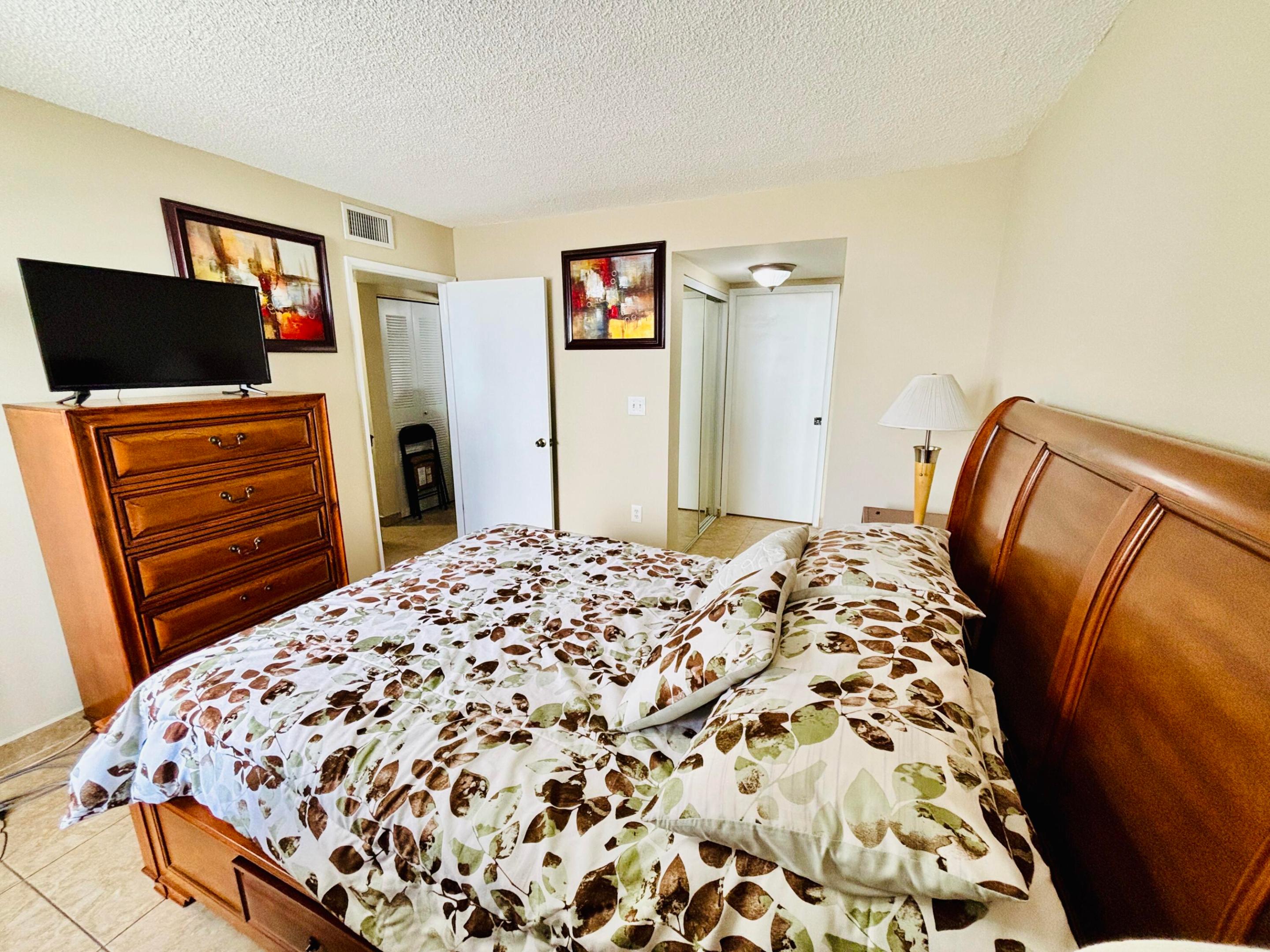 PALM COURT OF MIAMI CONDO - Residential Lease