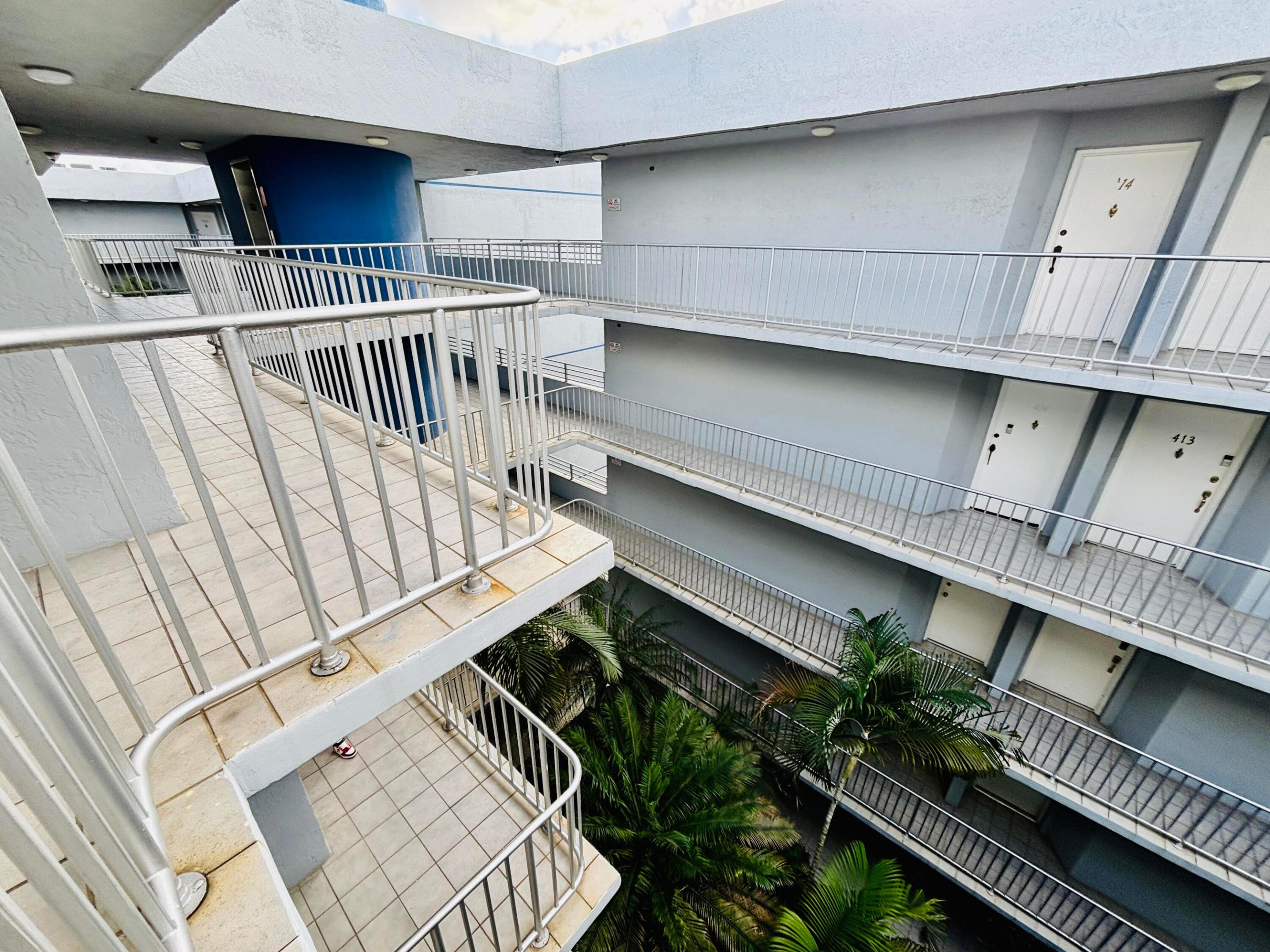 PALM COURT OF MIAMI CONDO - Residential Lease