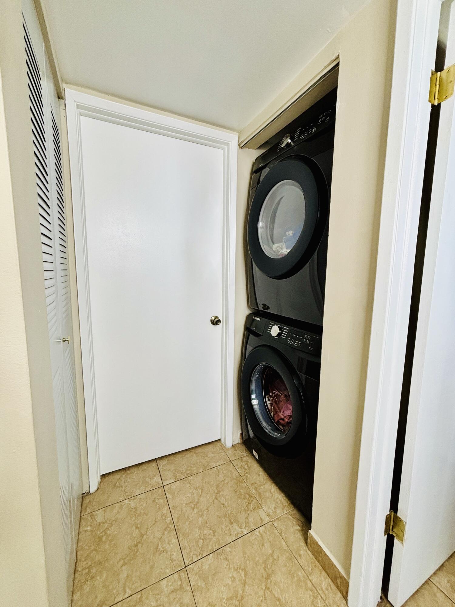PALM COURT OF MIAMI CONDO - Residential Lease
