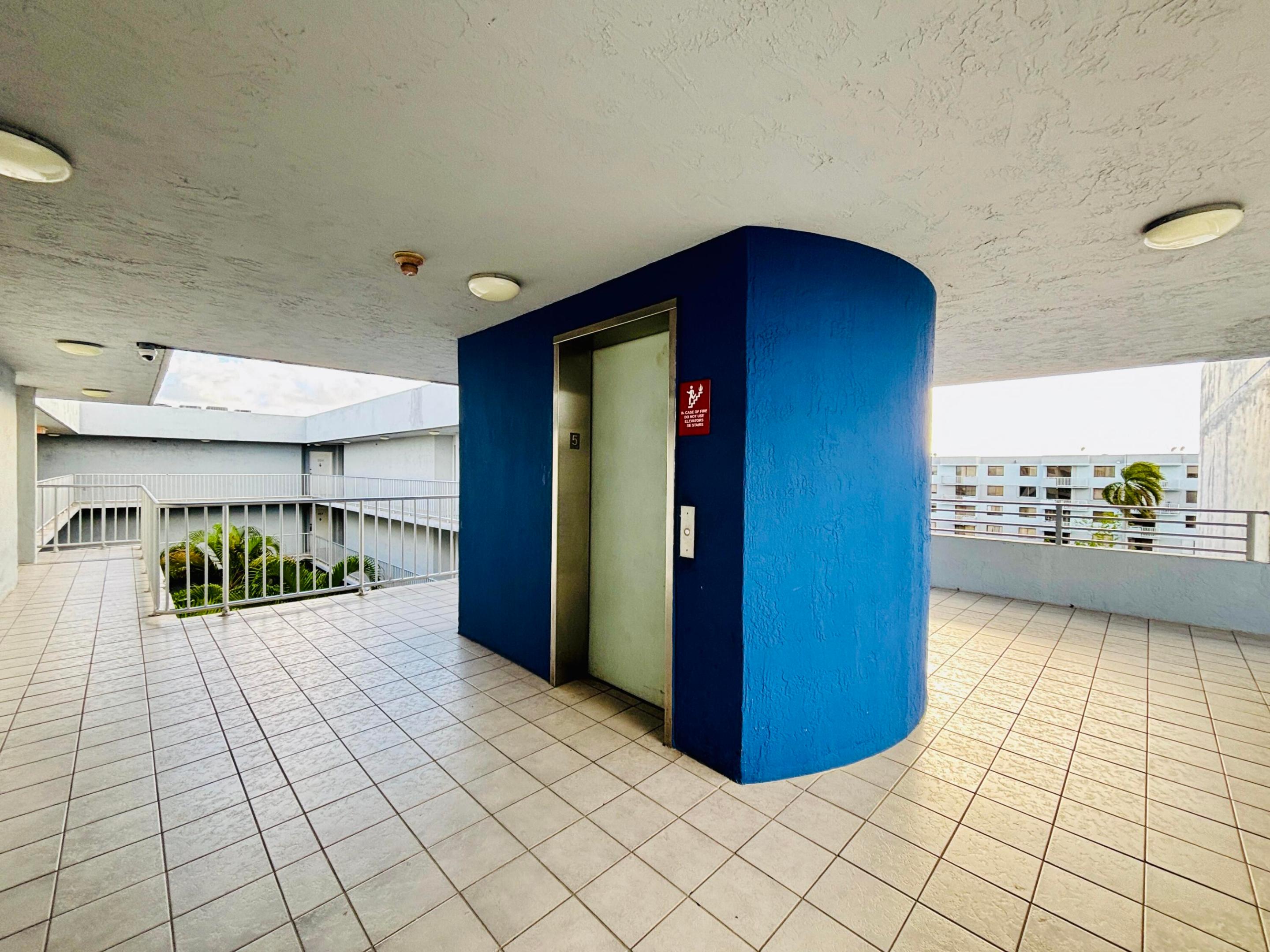 PALM COURT OF MIAMI CONDO - Residential Lease