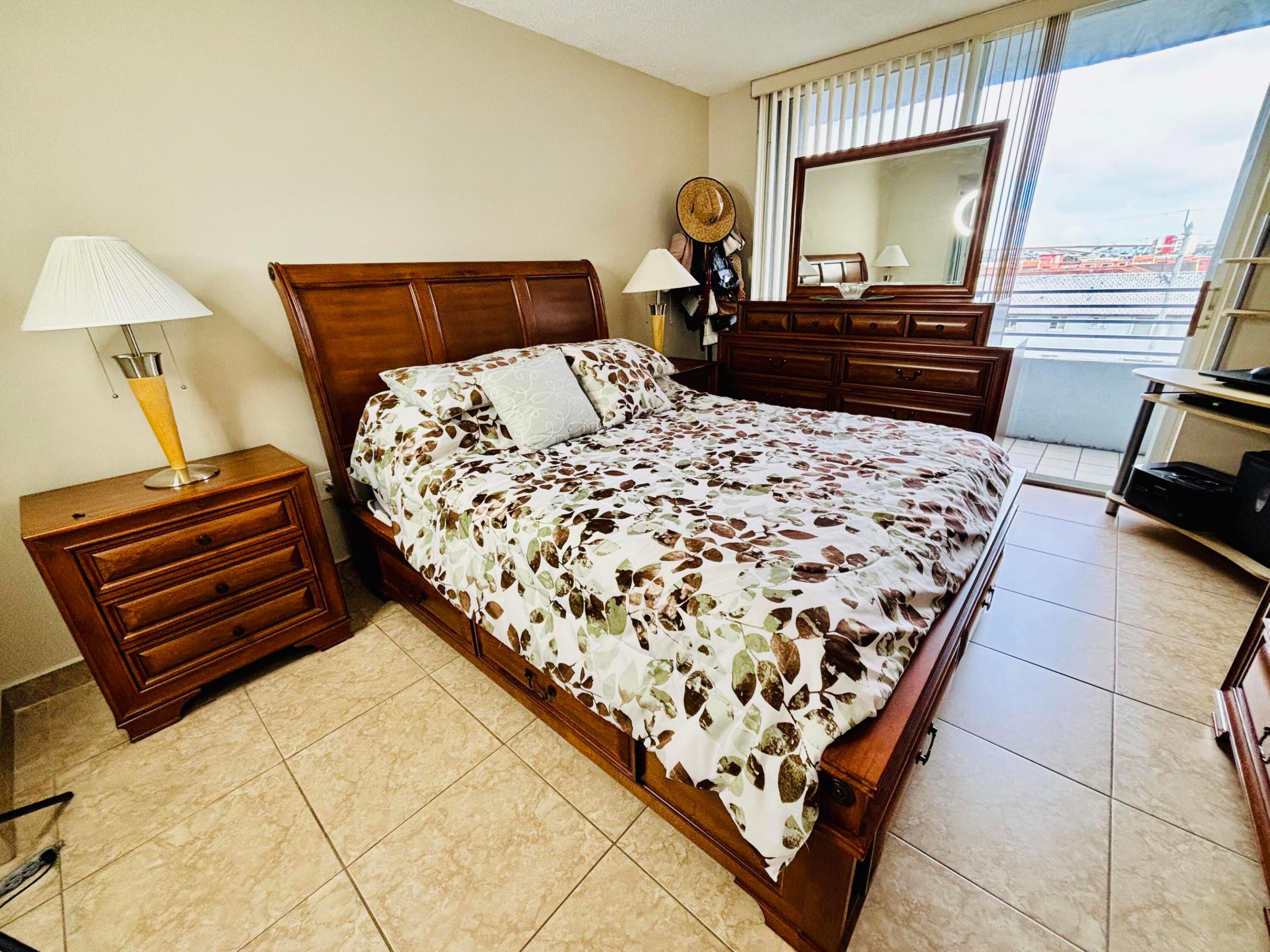 PALM COURT OF MIAMI CONDO - Residential Lease