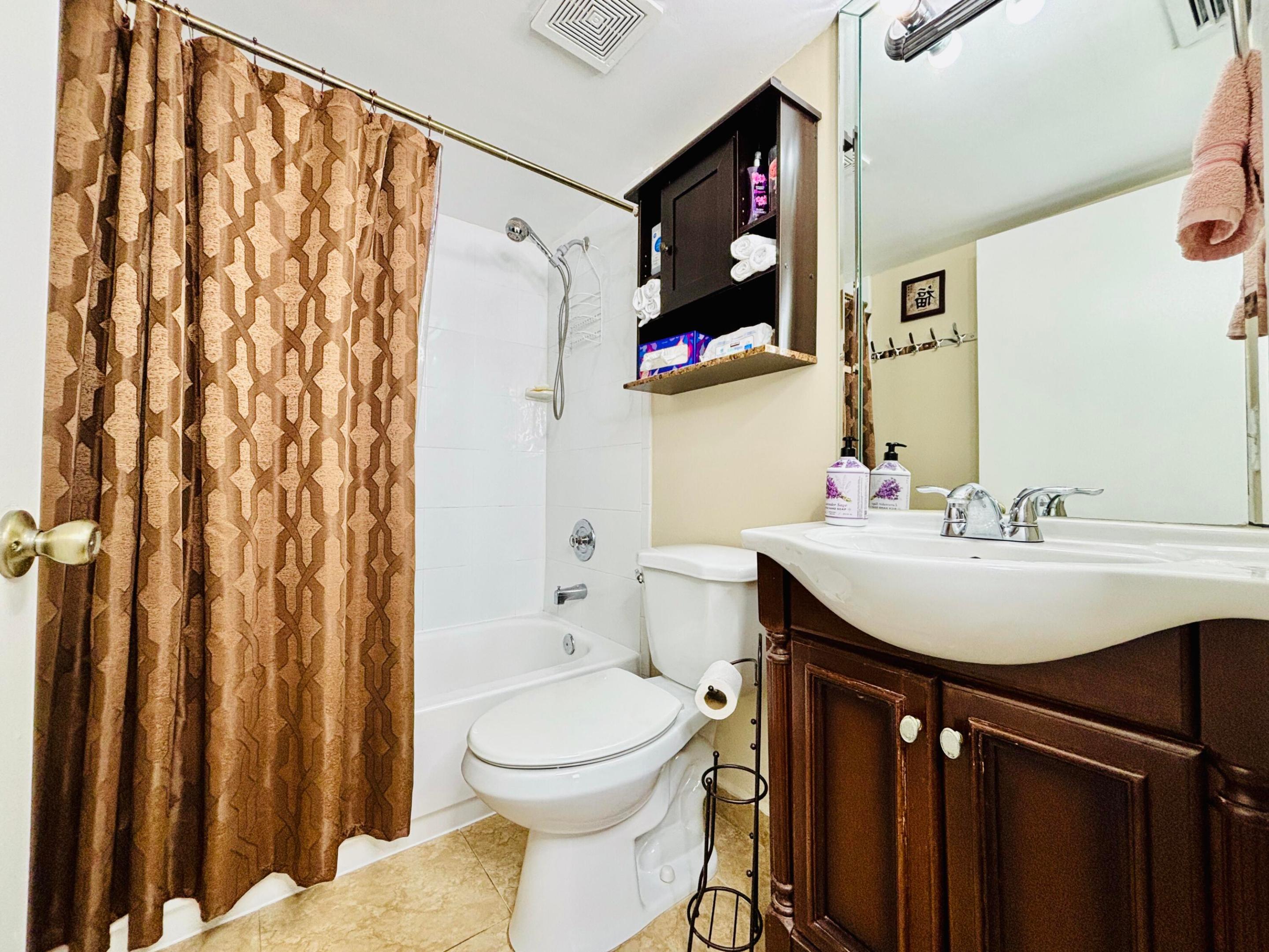 PALM COURT OF MIAMI CONDO - Residential Lease