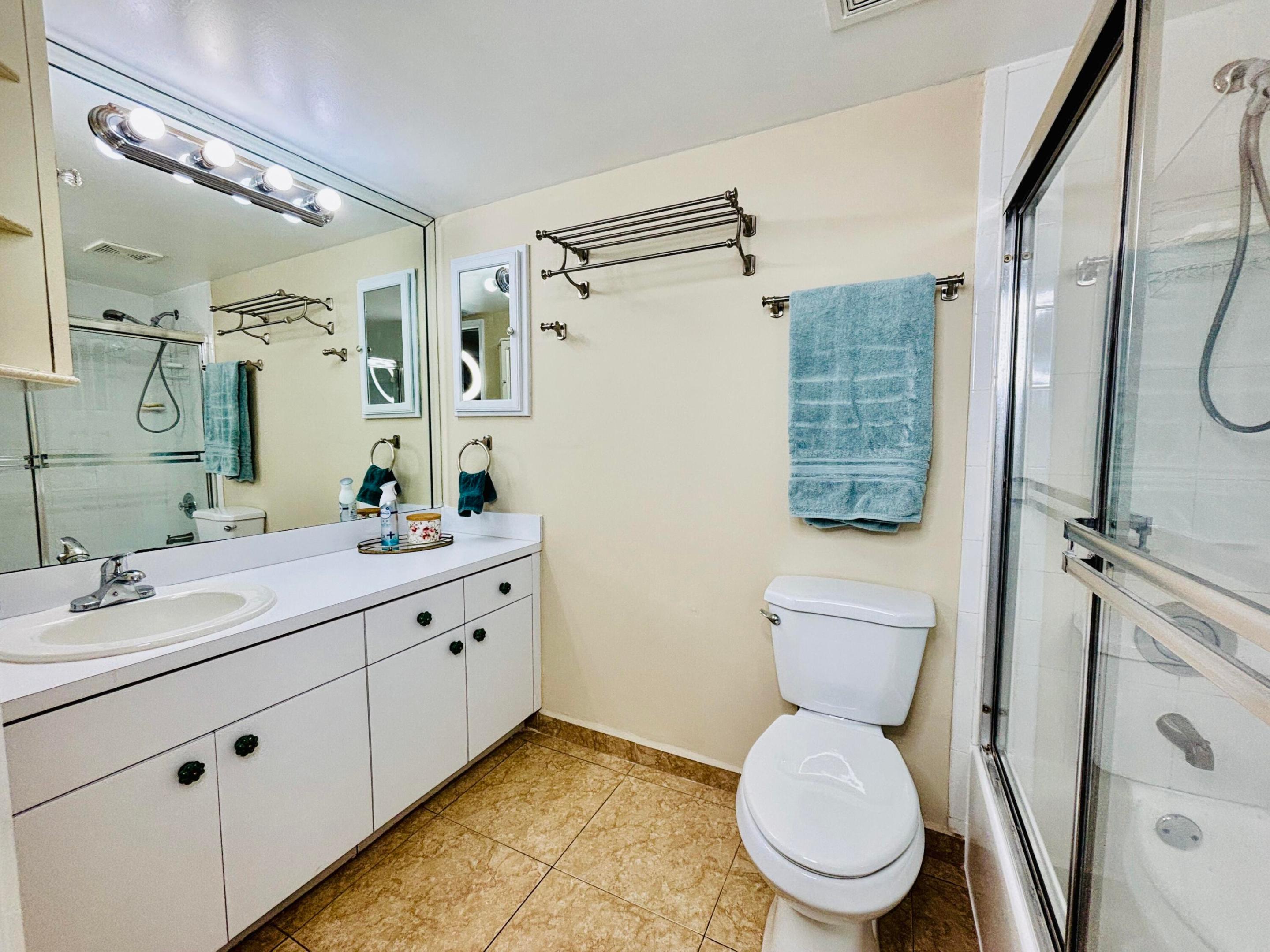 PALM COURT OF MIAMI CONDO - Residential Lease