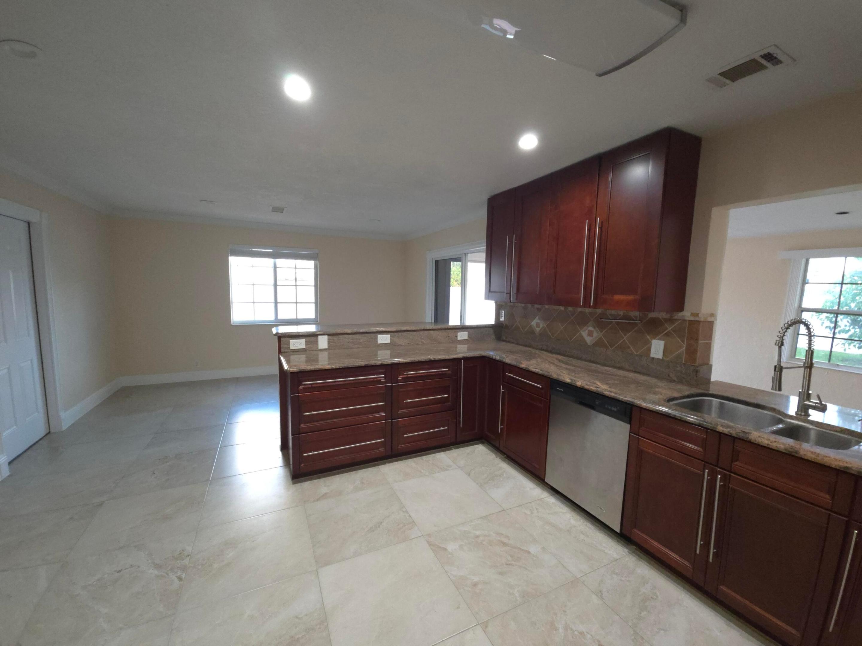 FRANWOOD PINES - Residential