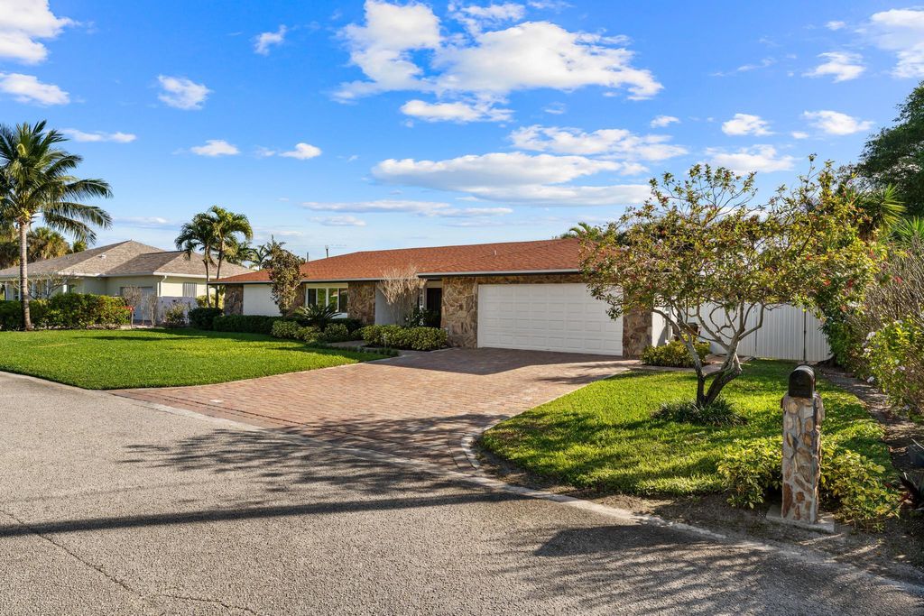 Photo of 7410 Venetian Way, Lake Clarke Shores, FL 33406 (MLS # R11159473)