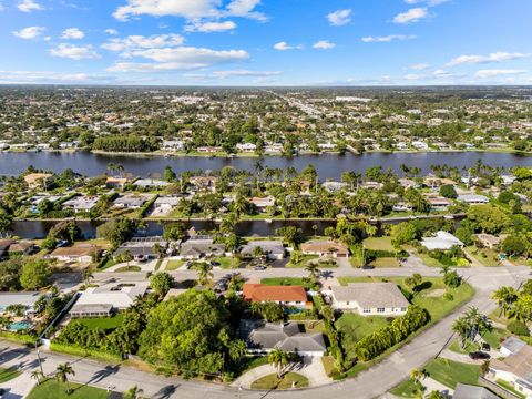 Tiny photo for 7410 Venetian Way, Lake Clarke Shores, FL 33406 (MLS # R11159473)