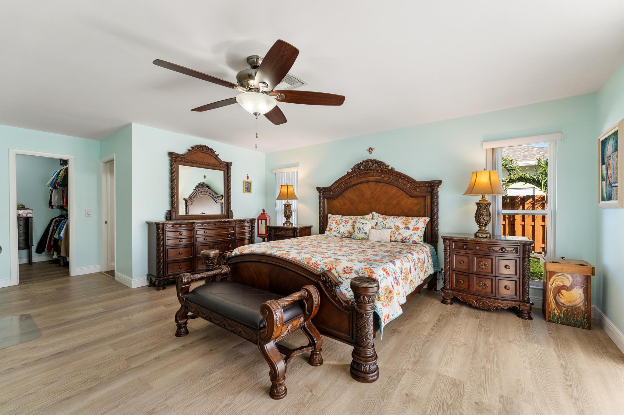 LAKE CLARKE ISLE IN - Residential