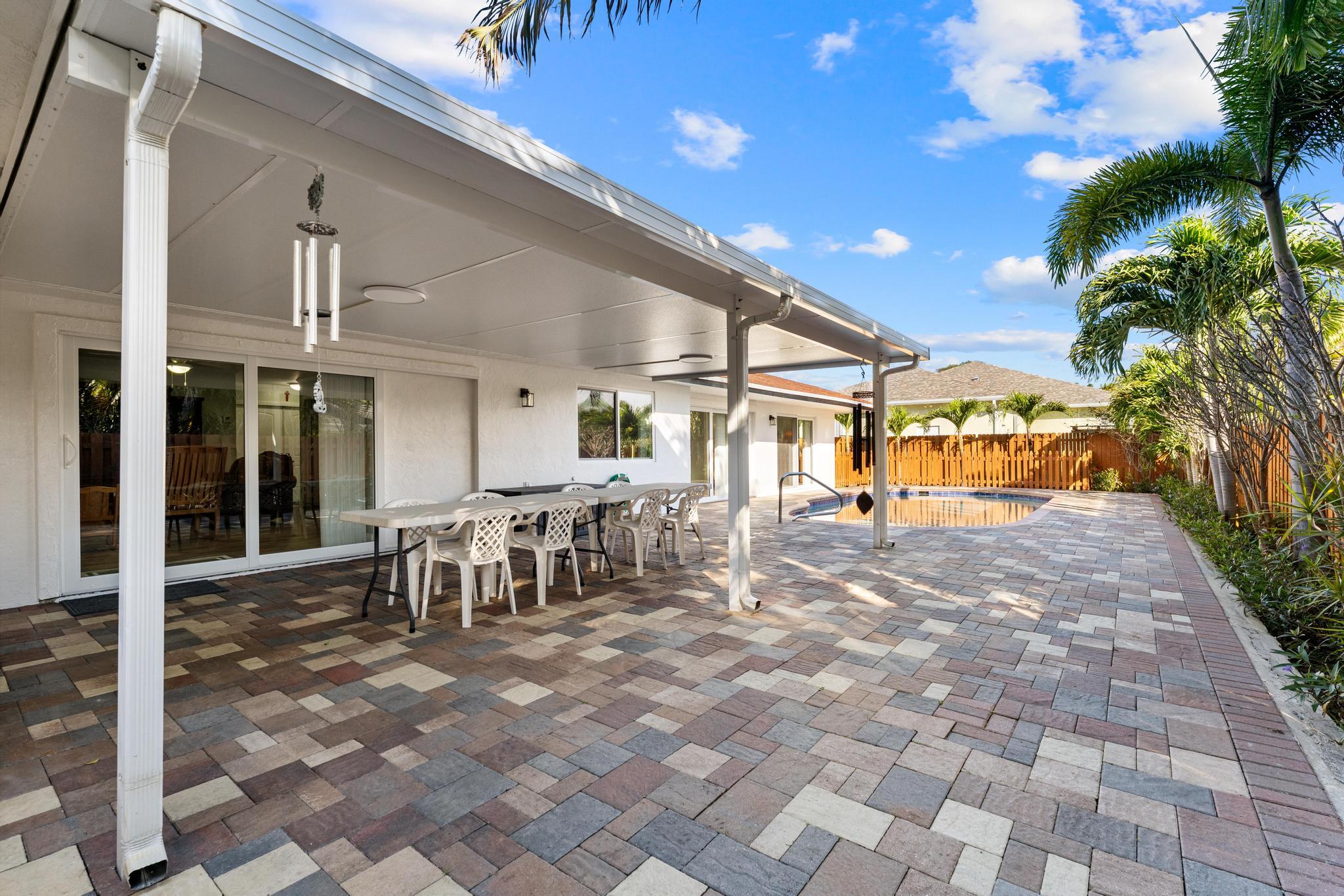 LAKE CLARKE ISLE IN - Residential