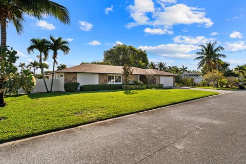 Tiny photo for 7410 Venetian Way, Lake Clarke Shores, FL 33406 (MLS # R11159473)