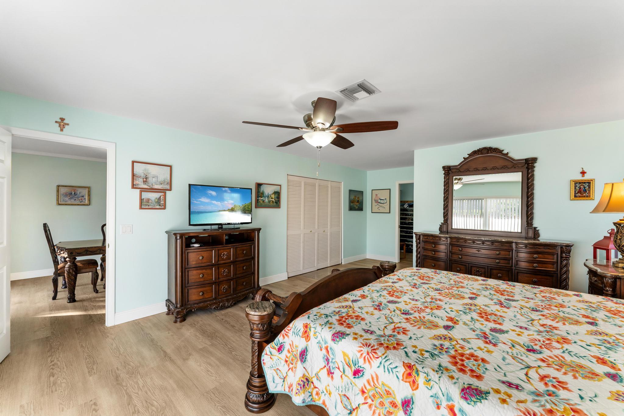 LAKE CLARKE ISLE IN - Residential