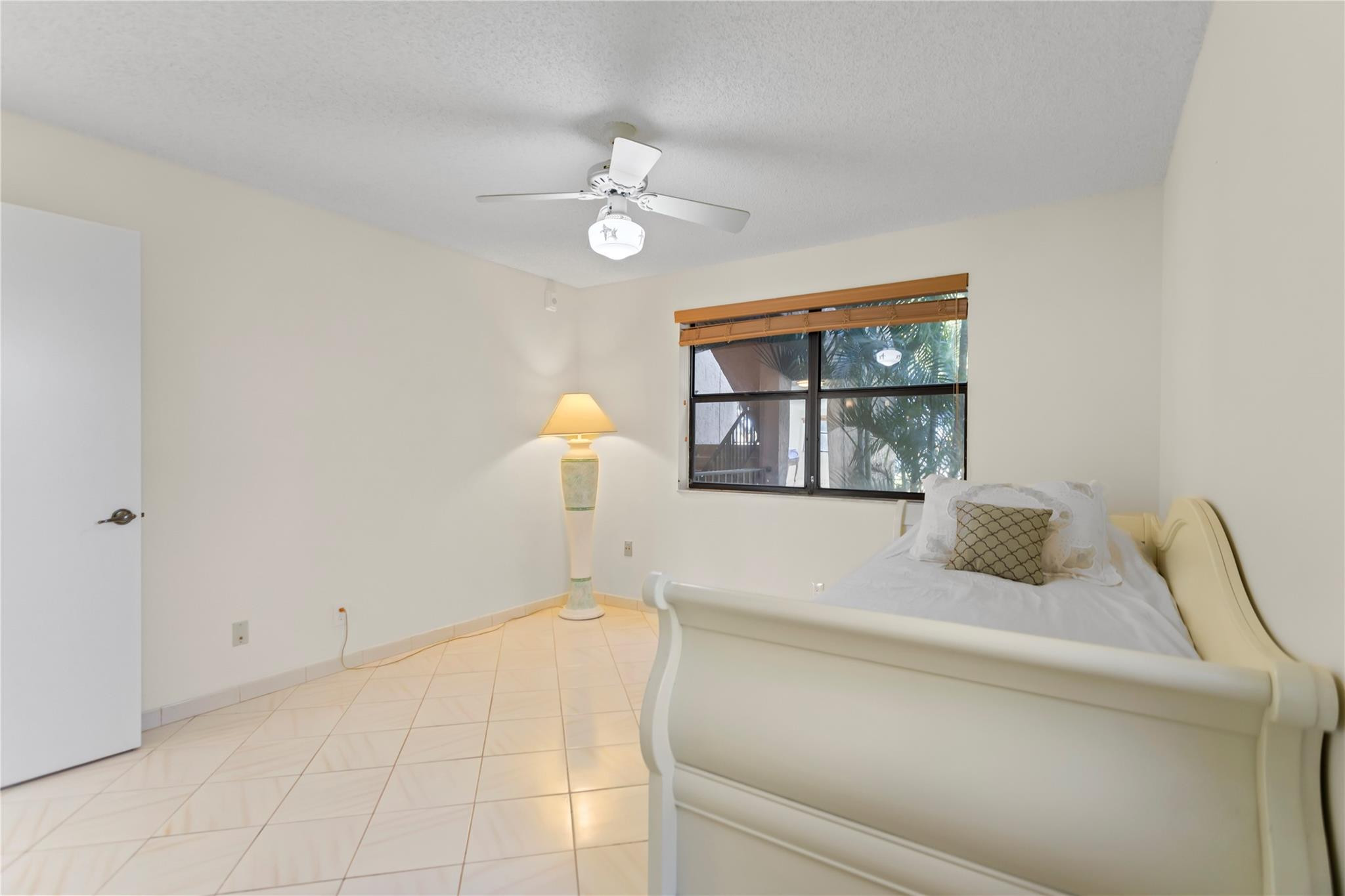 SUNRISE LAKES PHASE 4 - Residential