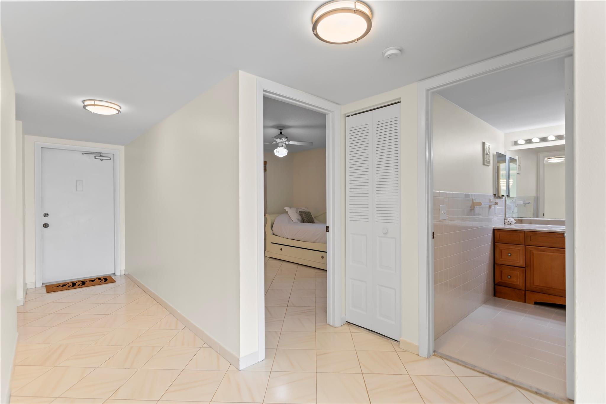 SUNRISE LAKES PHASE 4 - Residential