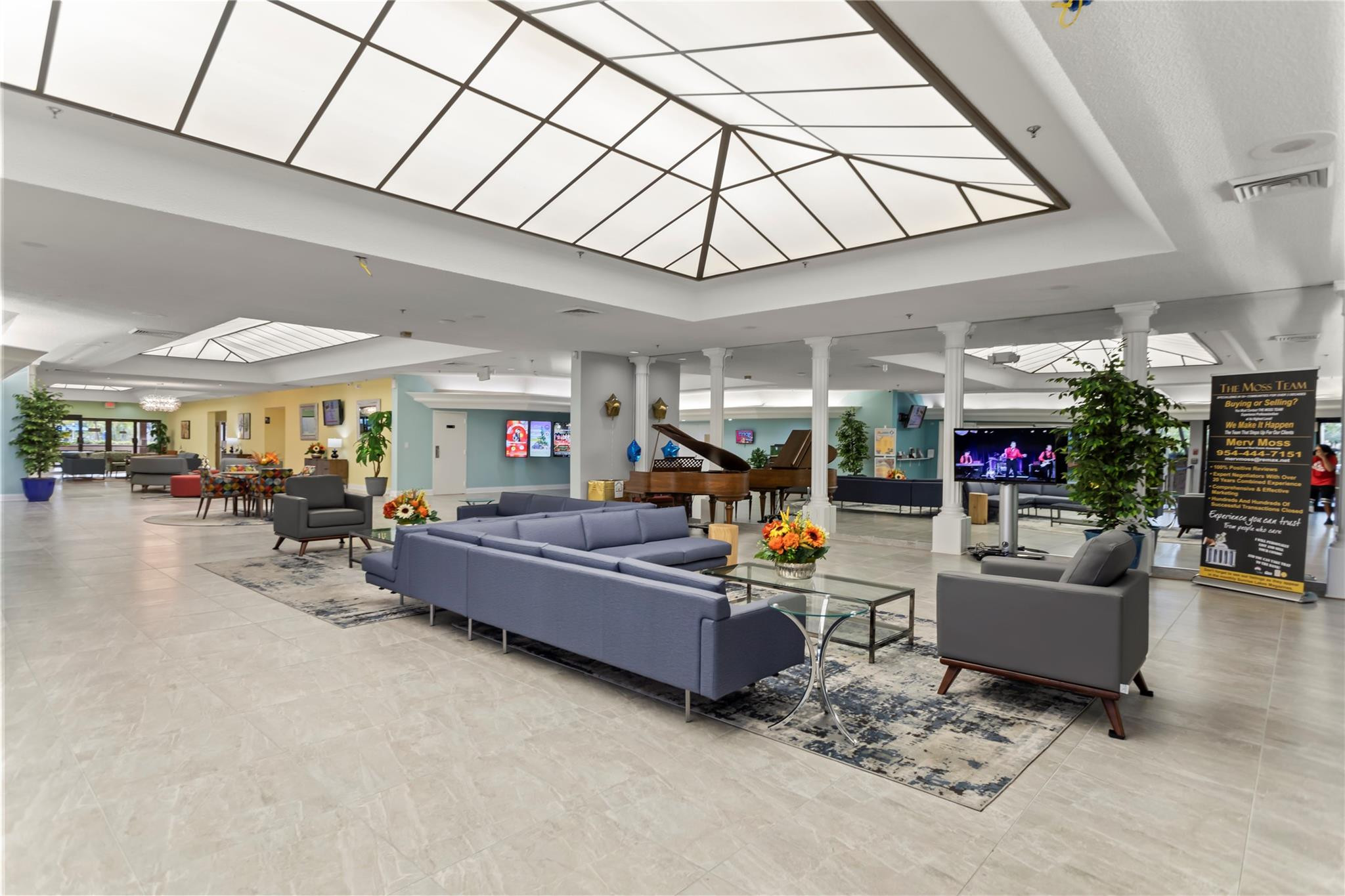SUNRISE LAKES PHASE 4 - Residential