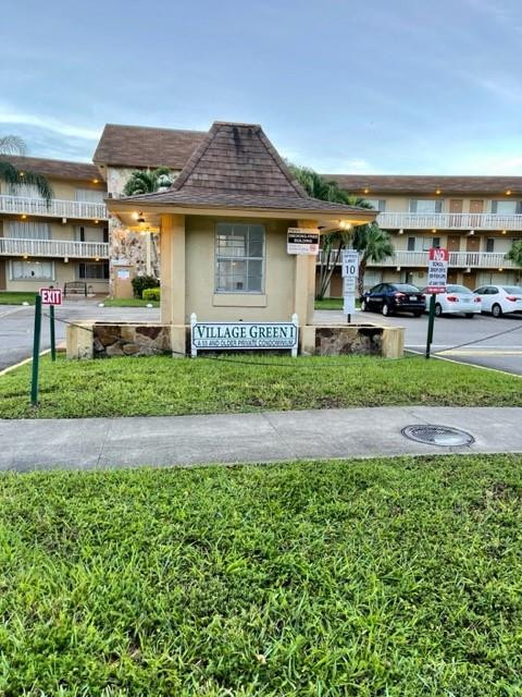 VILLAGE GREEN - Residential