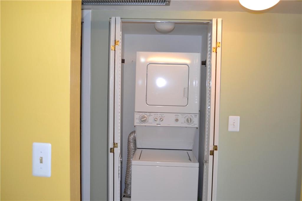 Colony Point - Residential