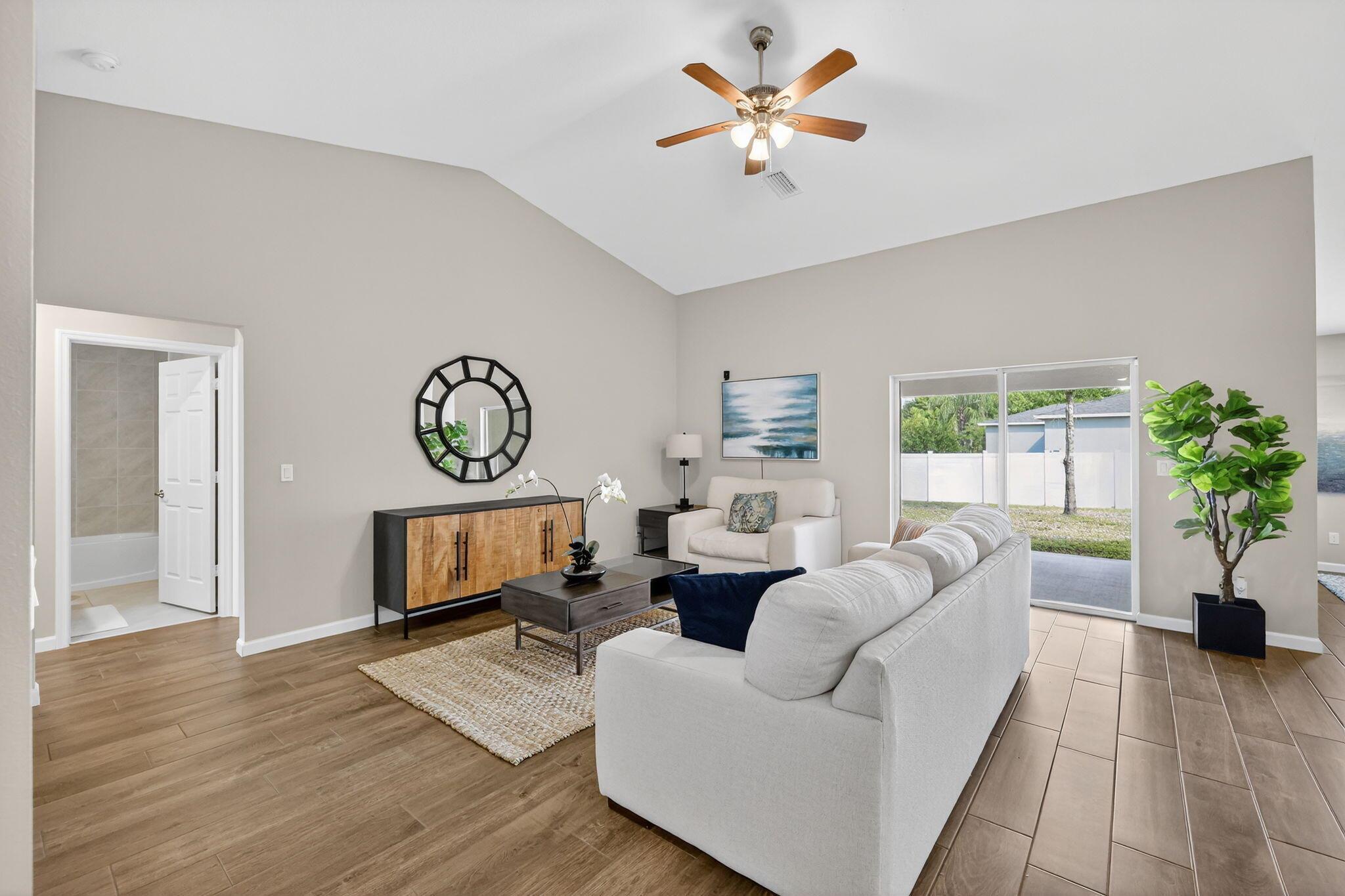 PORT ST LUCIE SECTION 13 - Residential