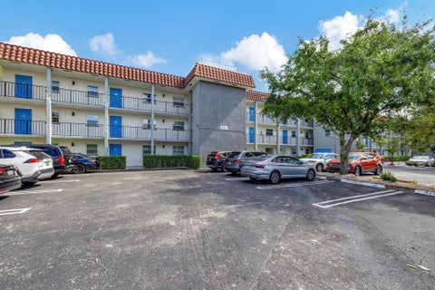 Tiny photo for 8605 W Sample Road #311, Coral Springs, FL 33065 (MLS # B26005903)