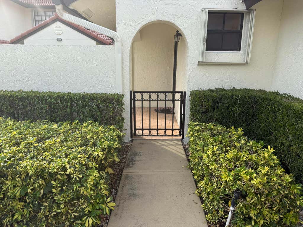 Photo of 6001 Parkwalk Drive #1116, Boynton Beach, FL 33472 (MLS # R11154755)