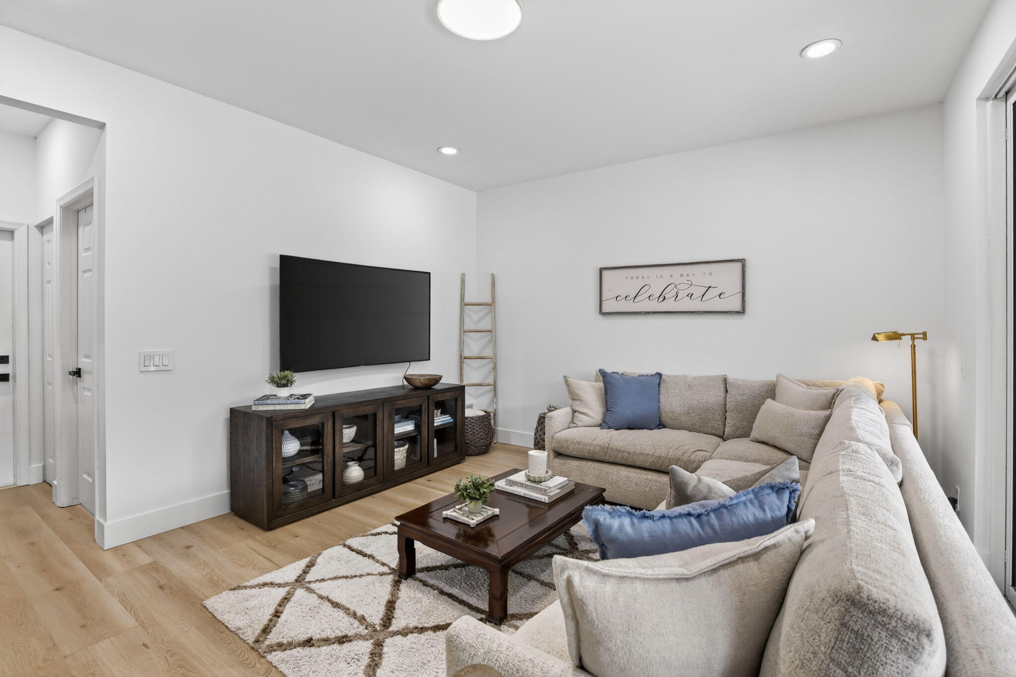 Laurel Ridge - Residential