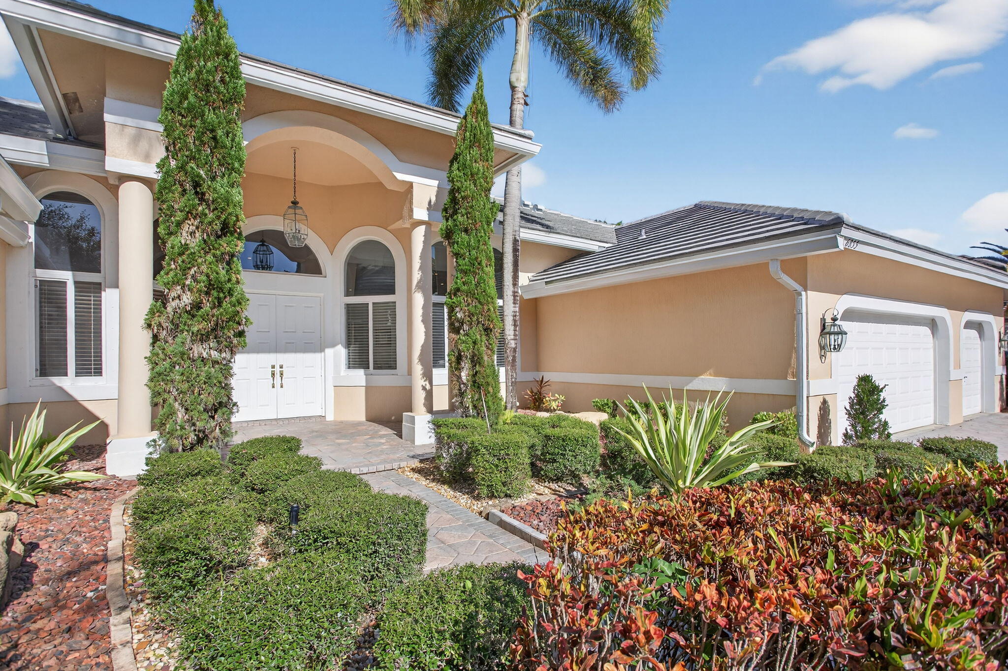 FOX RIDGE - Residential