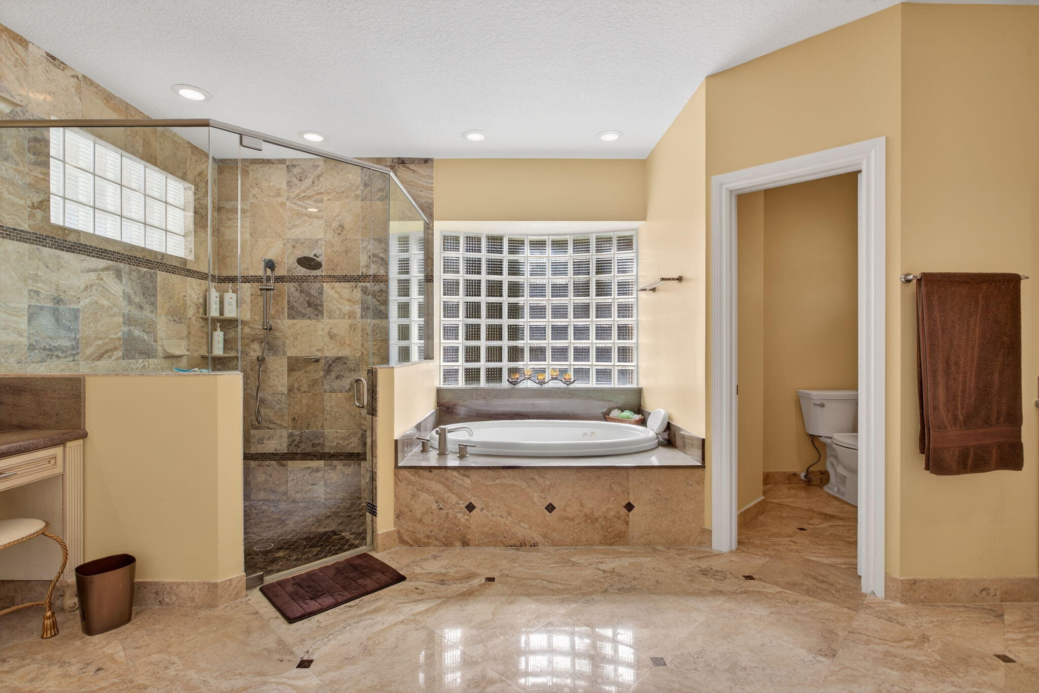 FOX RIDGE - Residential