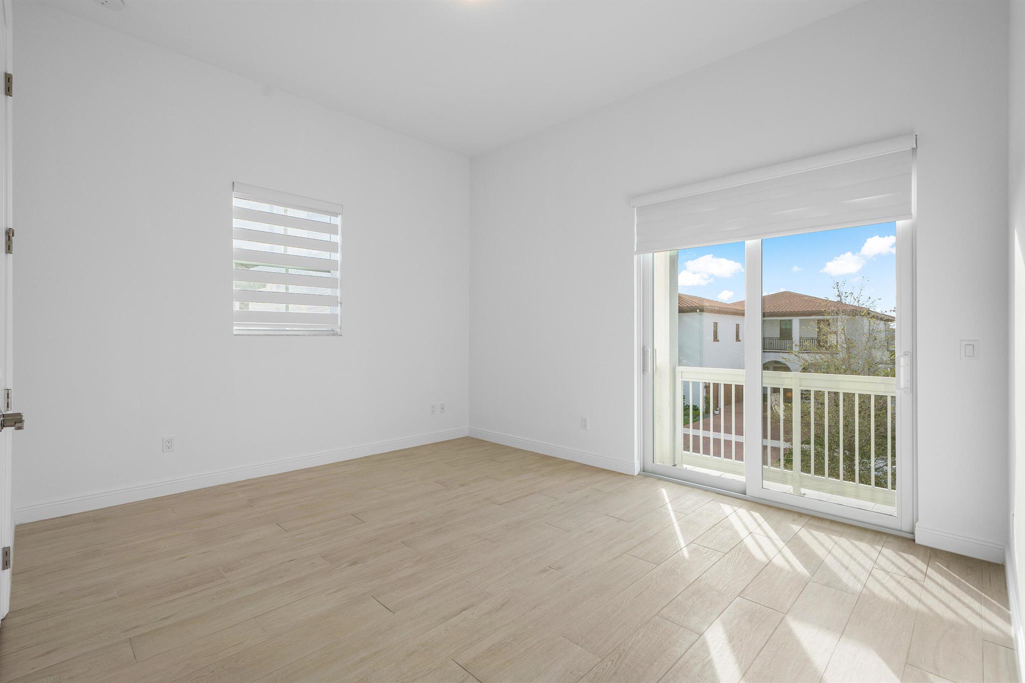 ALTON NEIGHBORHOOD - Residential