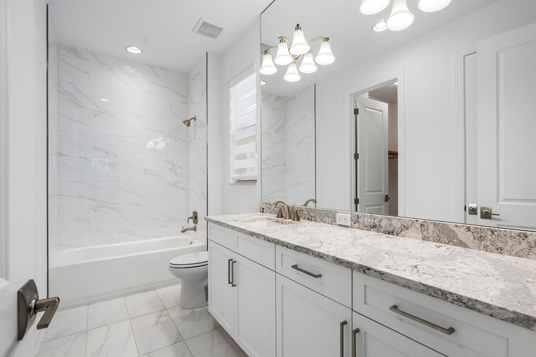 ALTON NEIGHBORHOOD - Residential