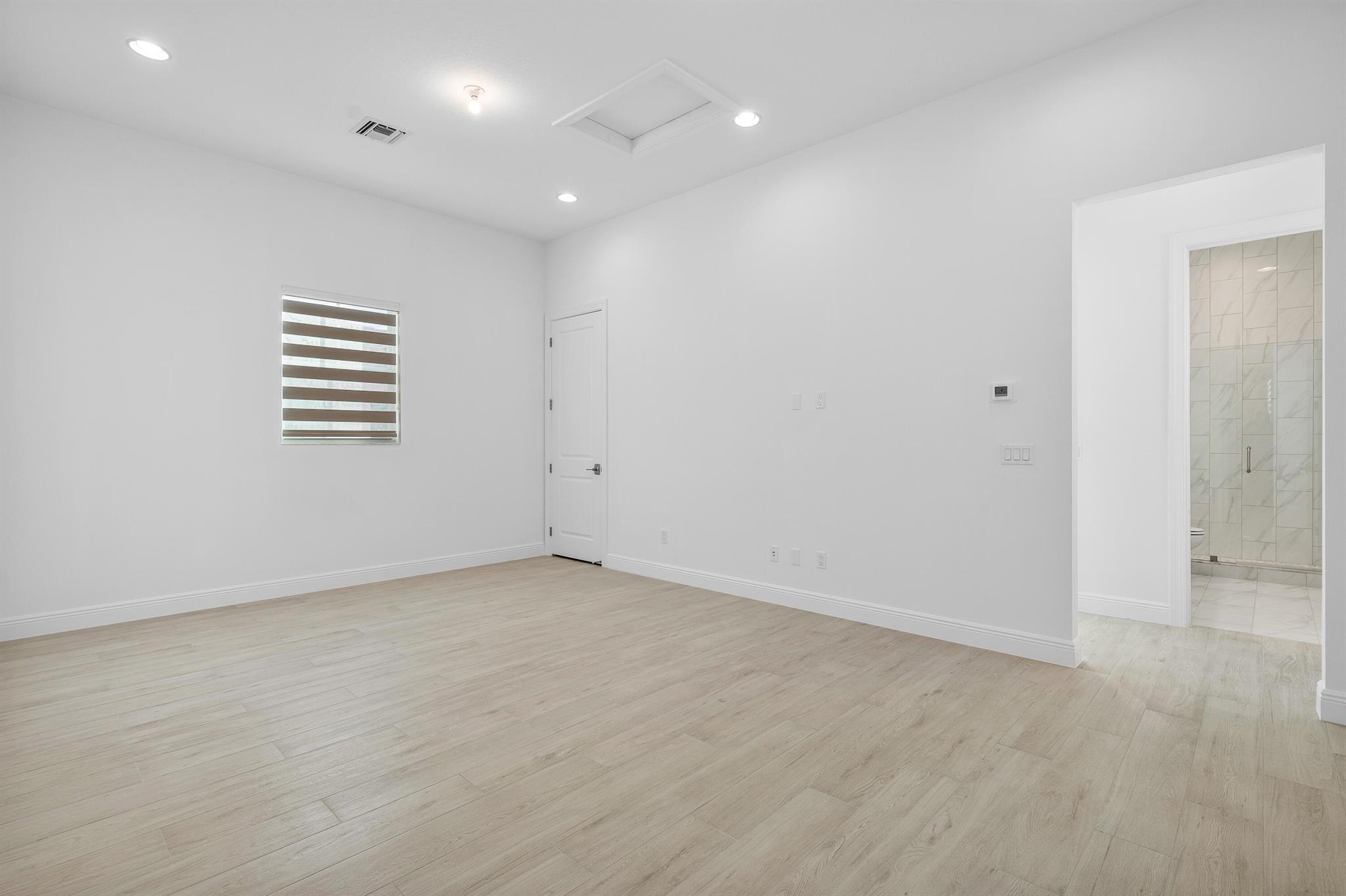 ALTON NEIGHBORHOOD - Residential