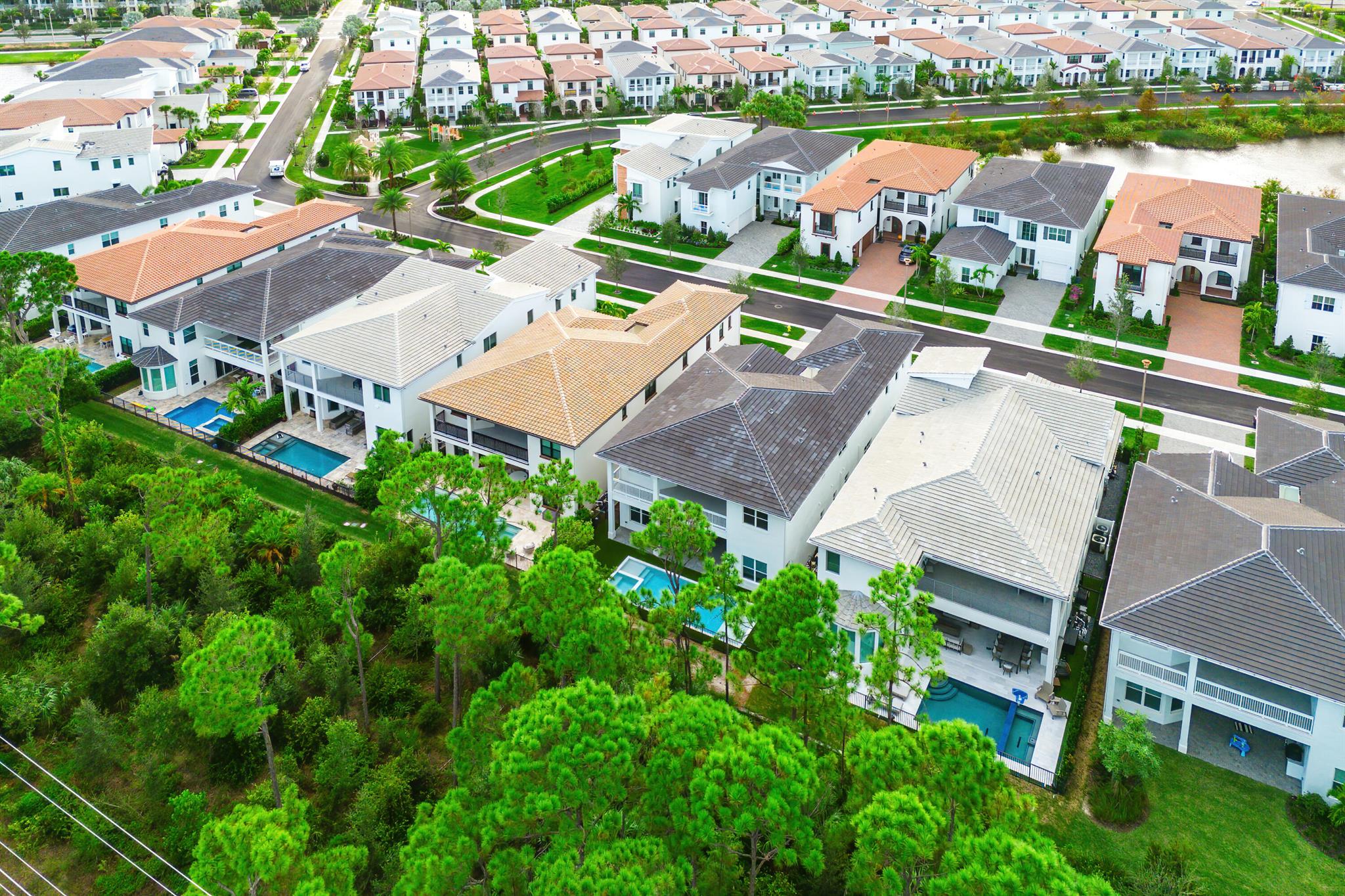 ALTON NEIGHBORHOOD - Residential