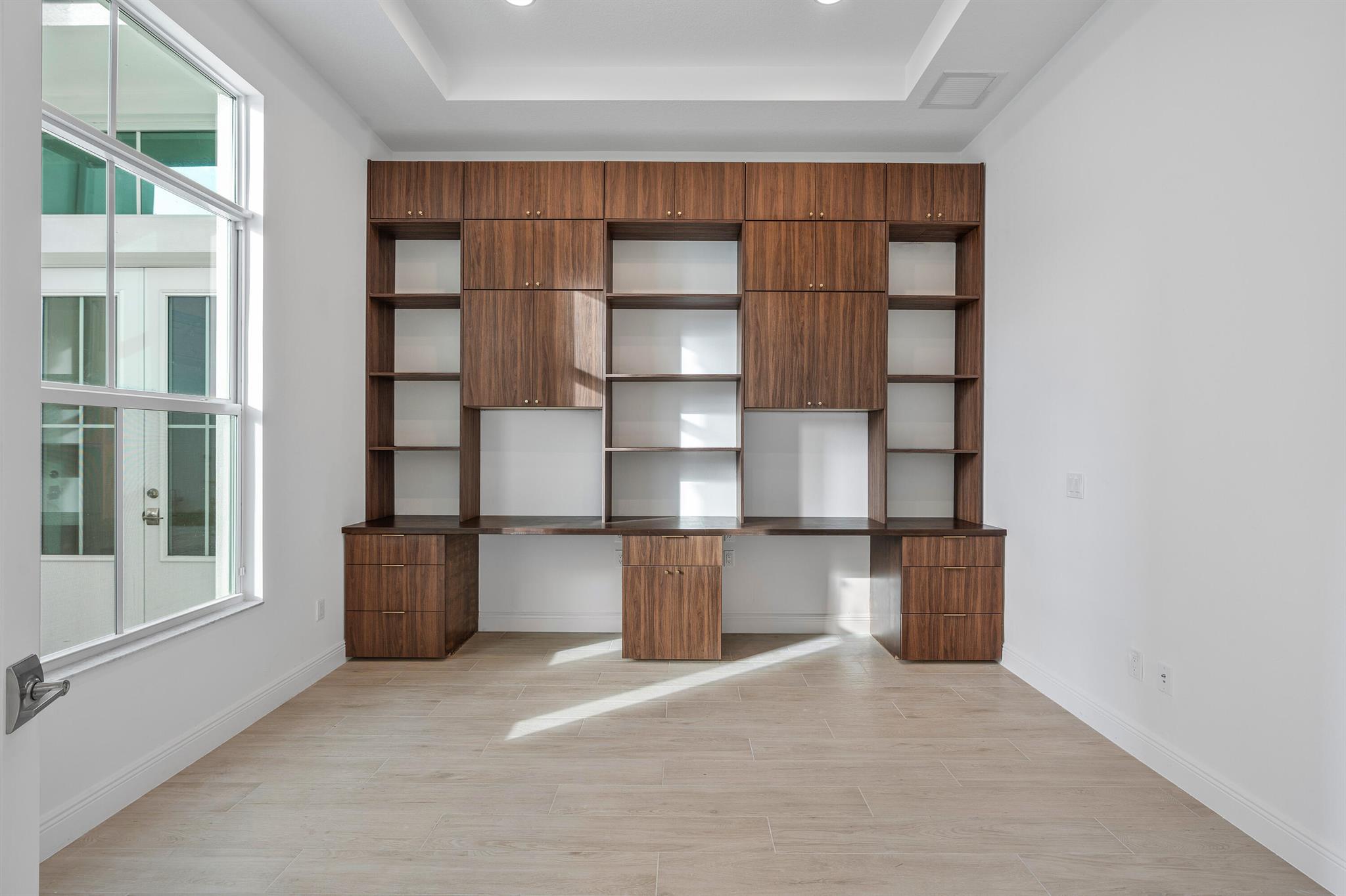 ALTON NEIGHBORHOOD - Residential