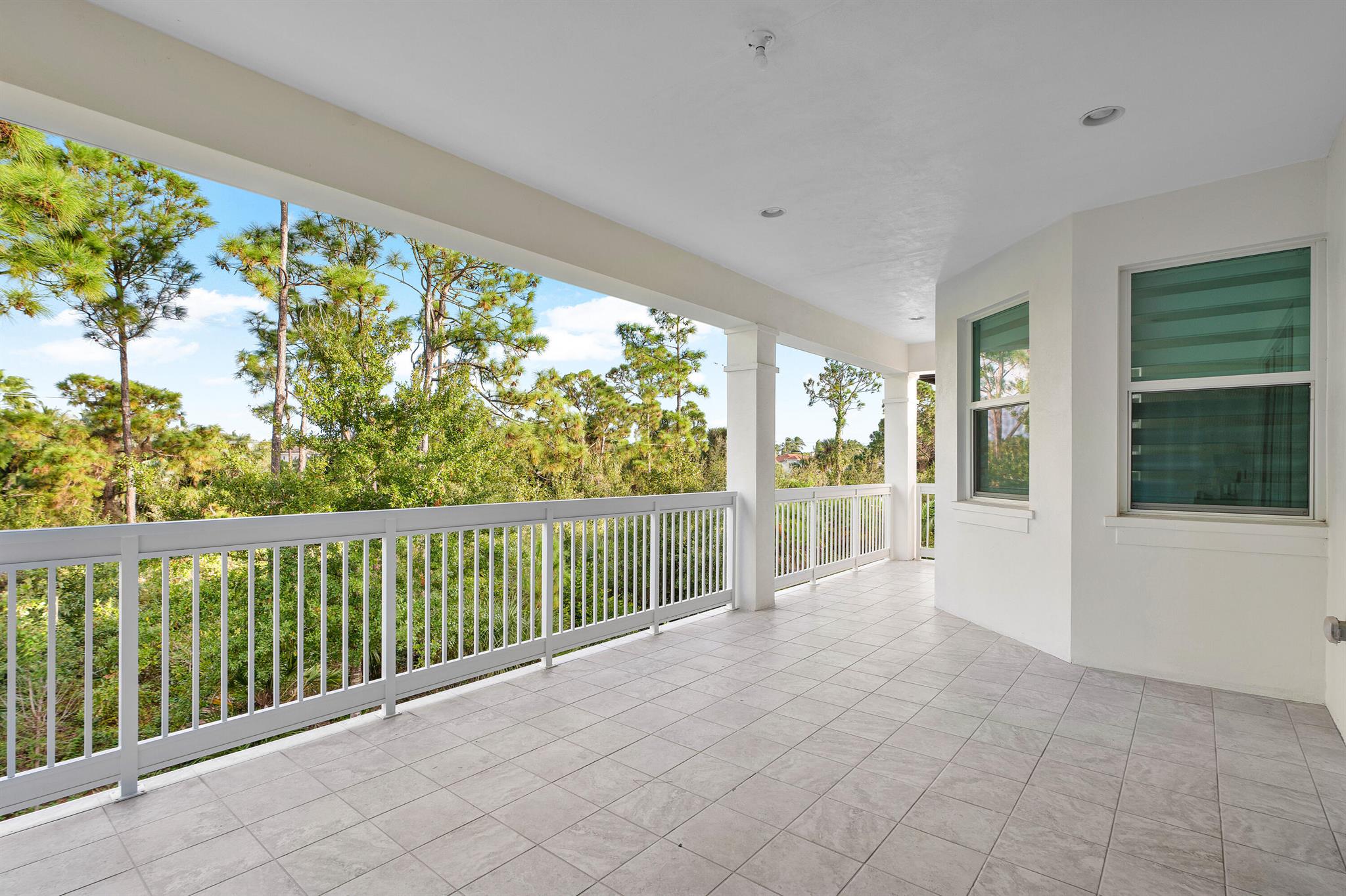 ALTON NEIGHBORHOOD - Residential