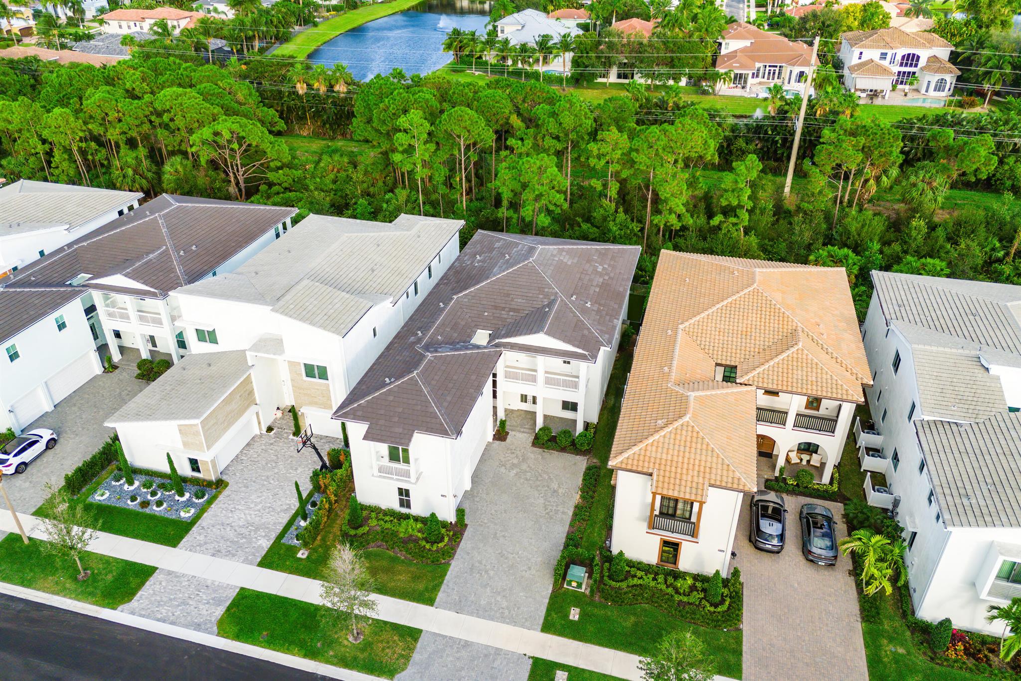 ALTON NEIGHBORHOOD - Residential